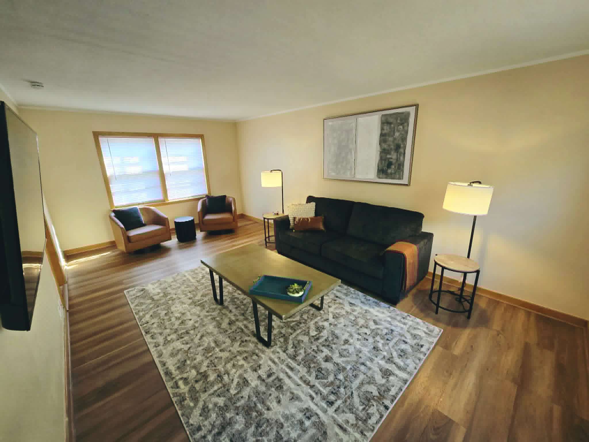 Spacious 3-bed townhome