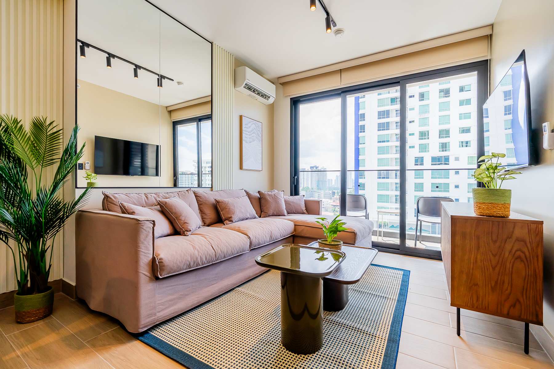 W* | Modern 1br W/ Balcony & View In San Francisco - Panama