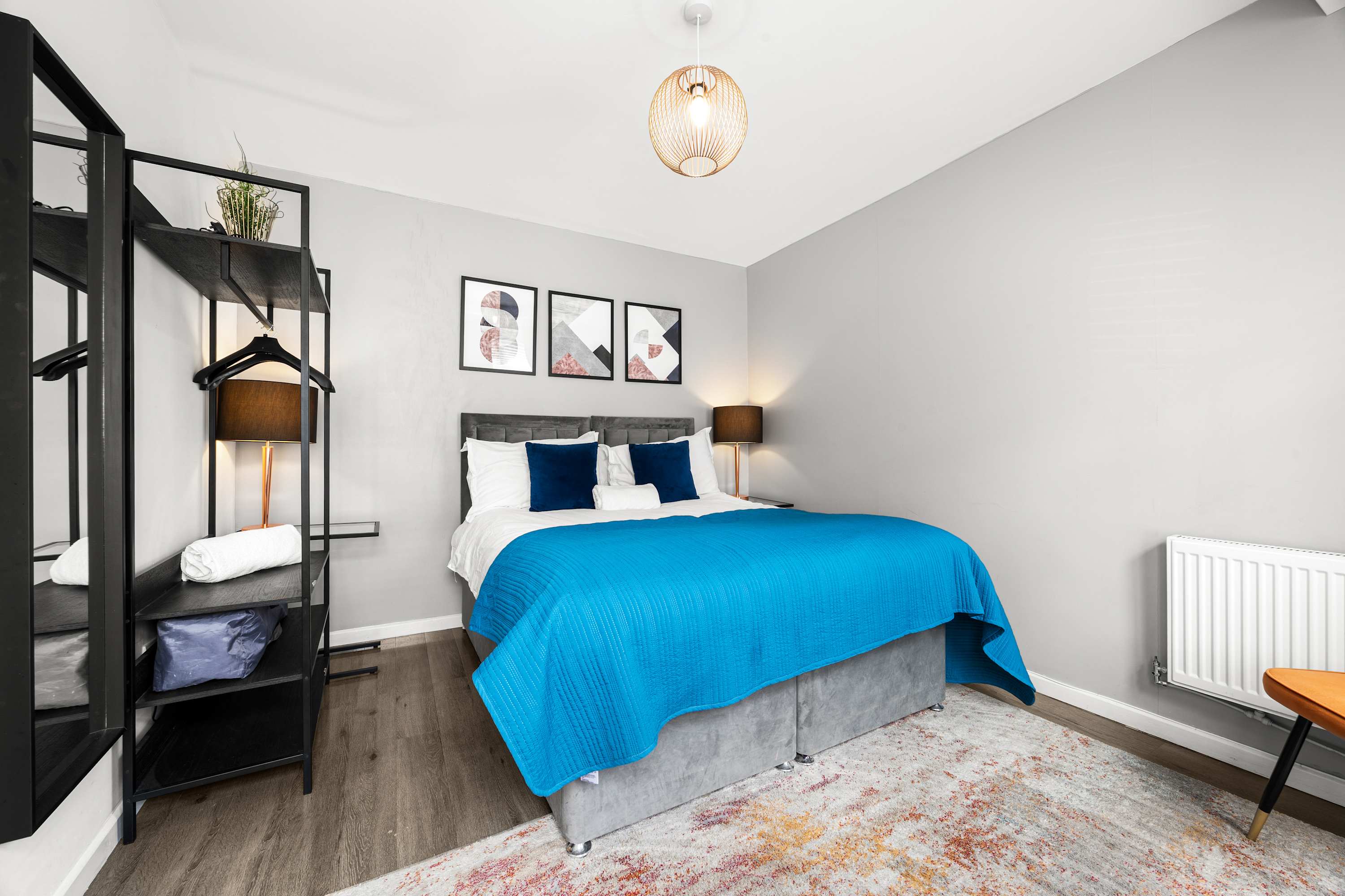 Family Haven 5 min to City Centre + 2 free parking in 42 Hacking Street M7 4YD - Property image 14 - VivreStays