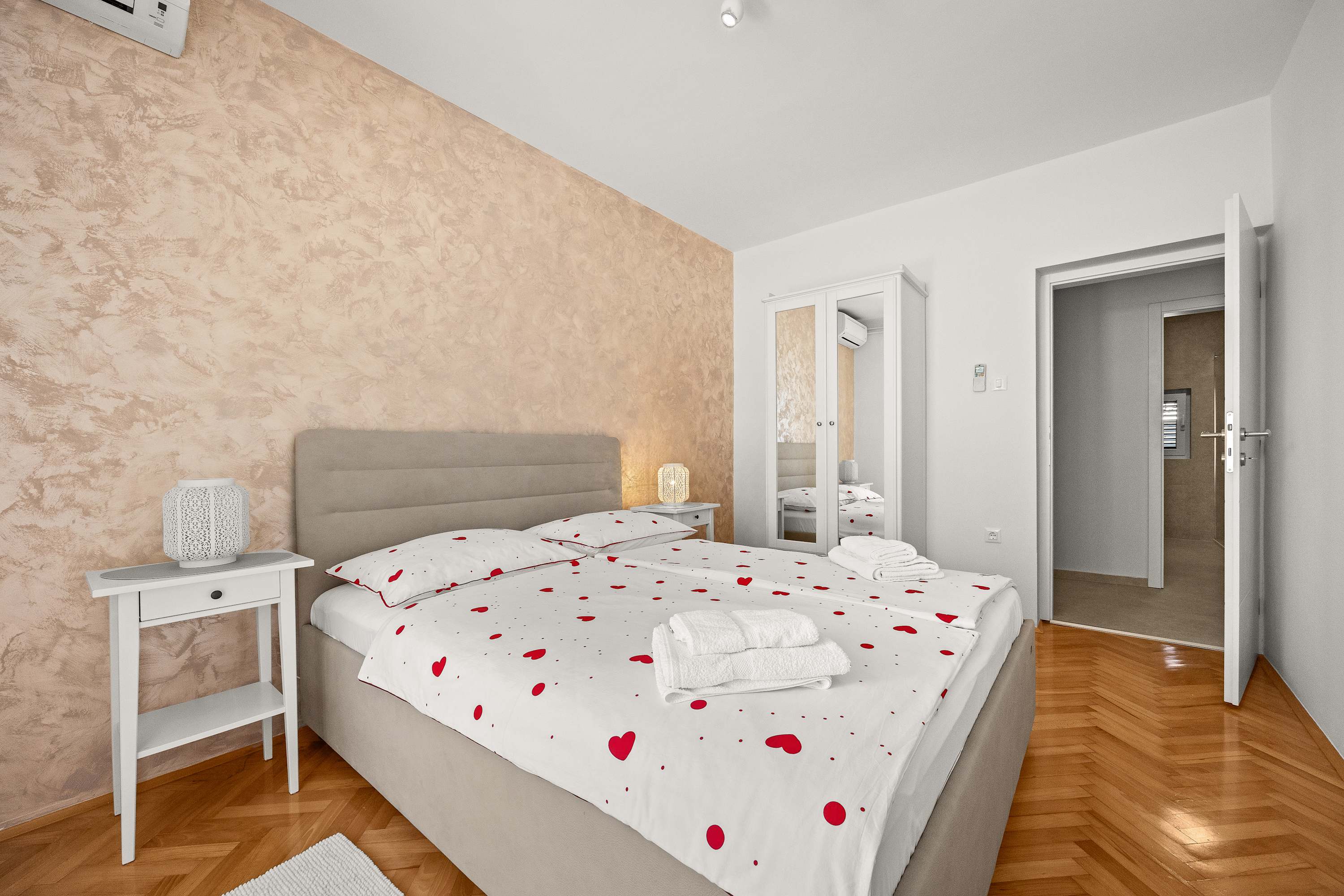 Guest House Marica / 3-bedroom app with balcony A3
