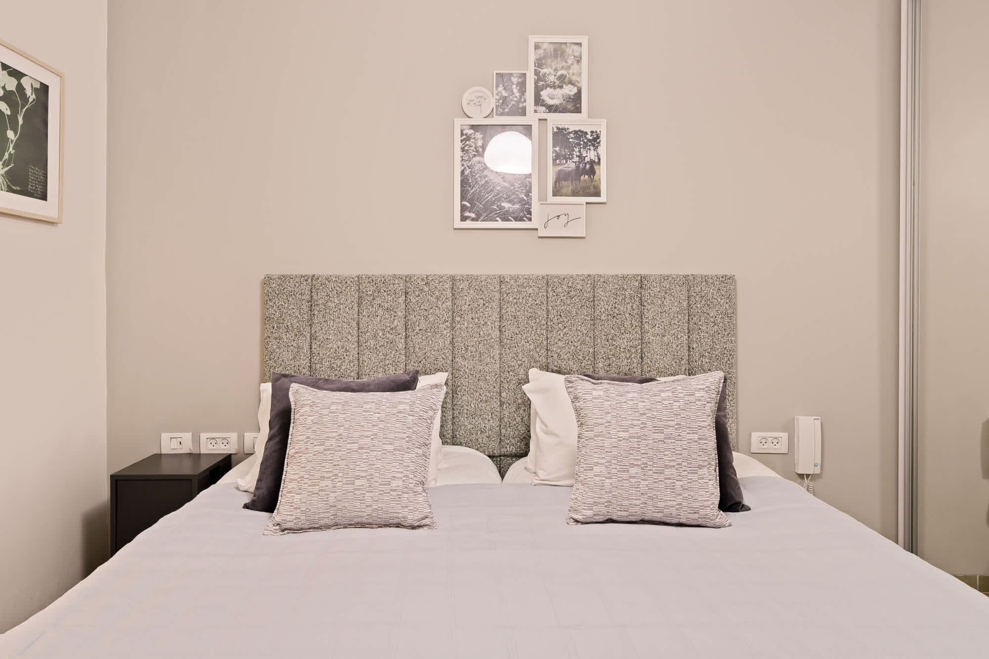Luxurious 1BDR Terrace Parking in City Central photo 26