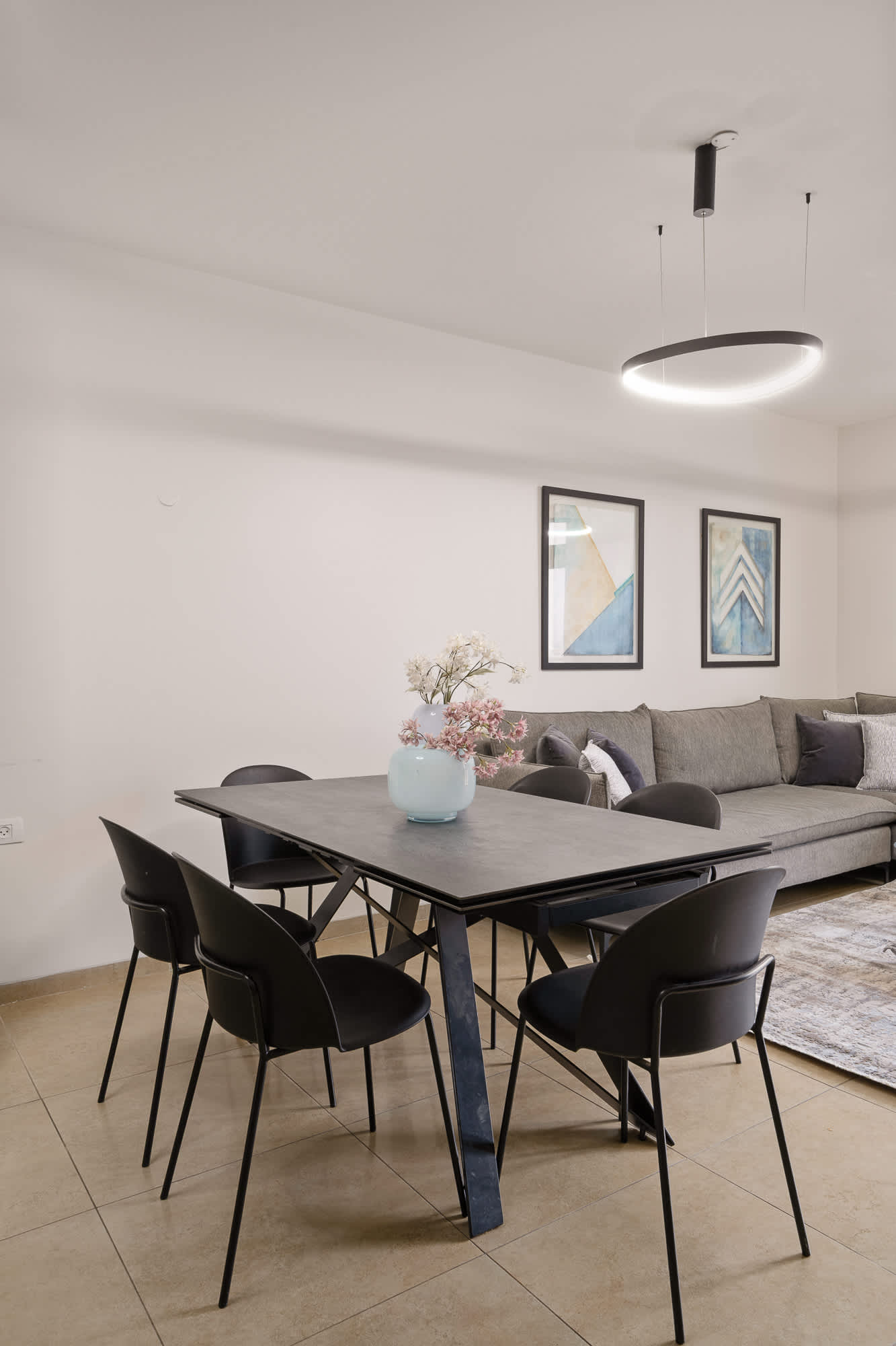 Luxurious 1BDR Terrace Parking in City Central photo 31