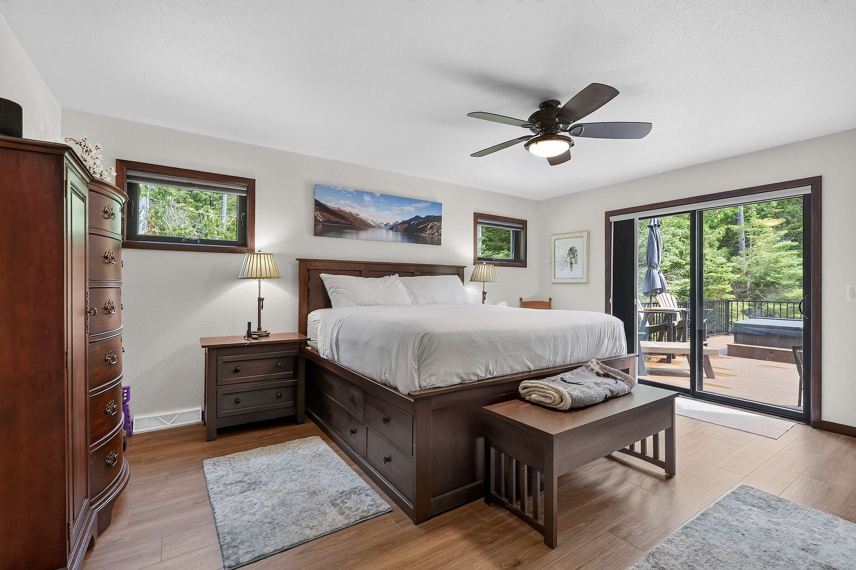 Primary Bedroom-King Bed, TV, Ceiling Fan, Ensuite bathroom