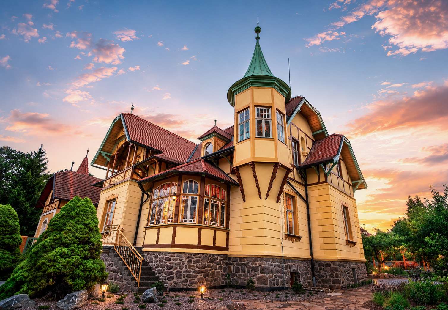 Jaroch Art Nouveau Villa | Tower Suite