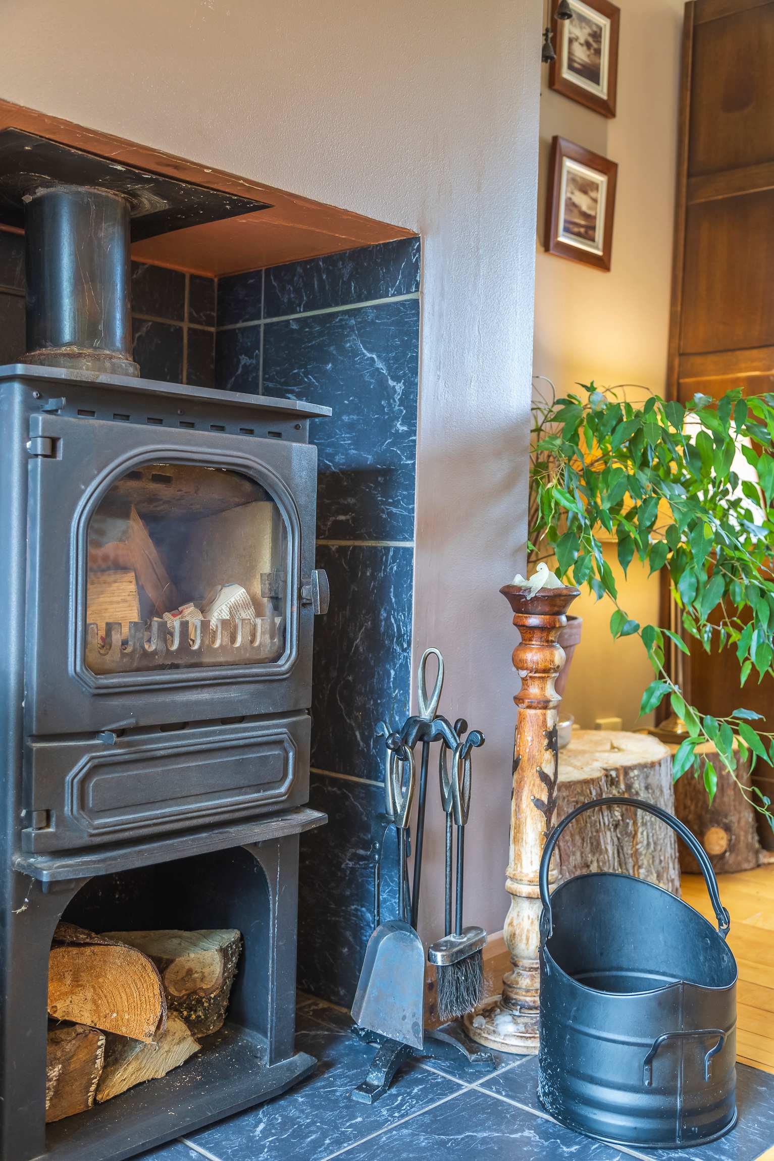 5-Bed Highland Lodge | NC500| Sleeps 10 in N/A IV17 0XN - Property image 16 - VivreStays