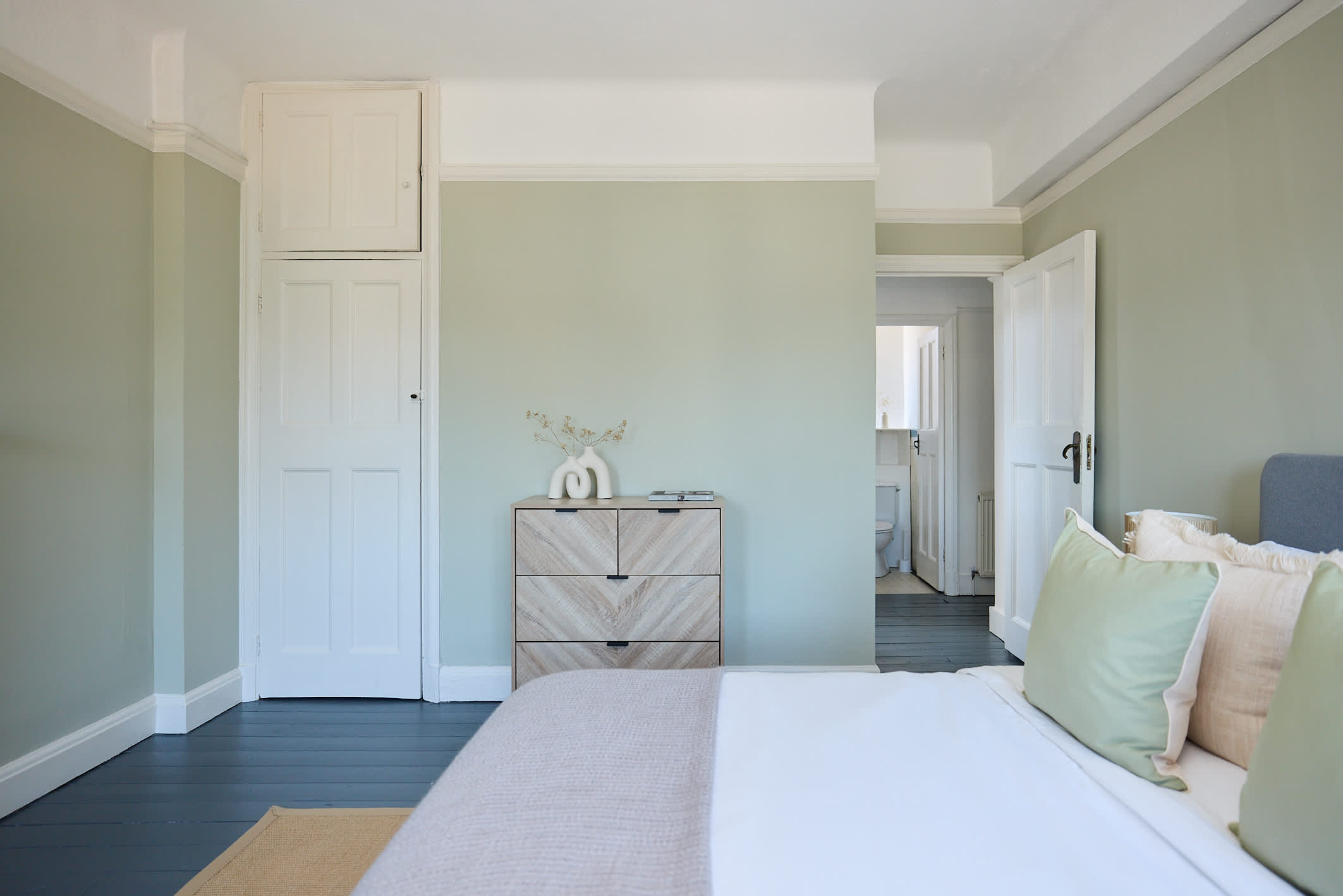 The Green Room on New Park in 17 New Park Court Brixton Hill SW2 1HS - Property image 21 - VivreStays