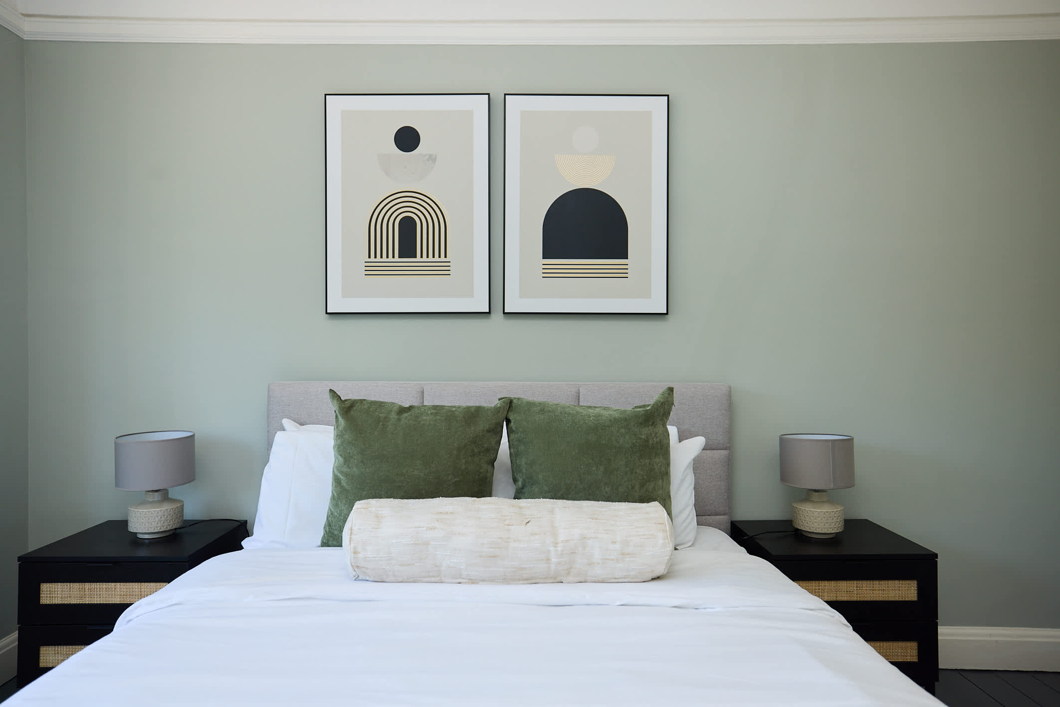 The Green Room on New Park in 17 New Park Court Brixton Hill SW2 1HS - Property image 11 - VivreStays