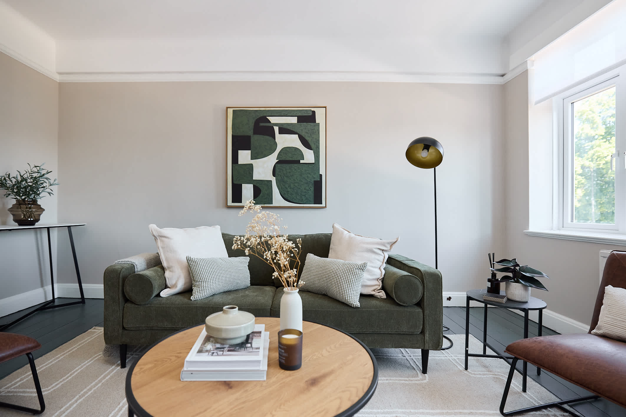 The Green Room on New Park in 17 New Park Court Brixton Hill SW2 1HS - Property image 2 - VivreStays