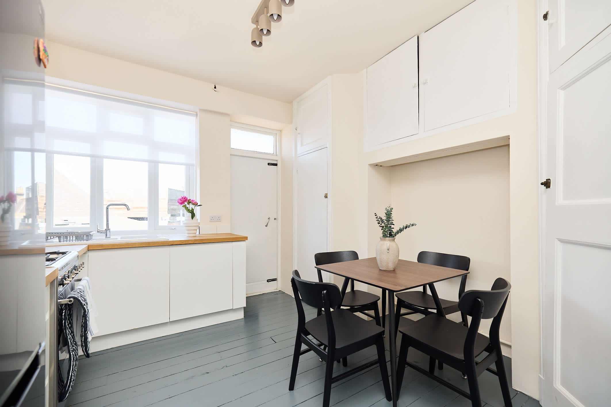 The Green Room on New Park in 17 New Park Court Brixton Hill SW2 1HS - Property image 8 - VivreStays