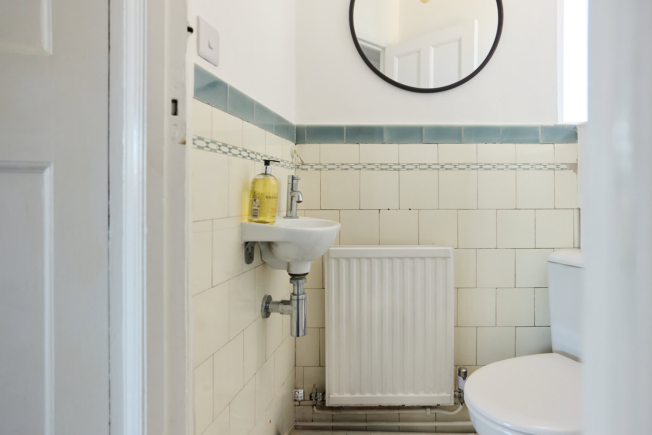 The Green Room on New Park in 17 New Park Court Brixton Hill SW2 1HS - Property image 26 - VivreStays