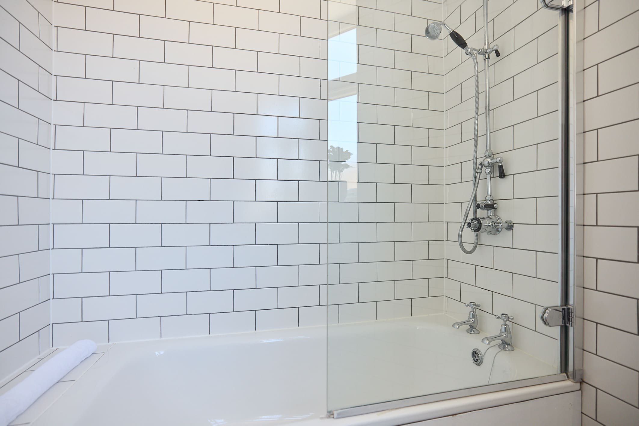 The Green Room on New Park in 17 New Park Court Brixton Hill SW2 1HS - Property image 24 - VivreStays