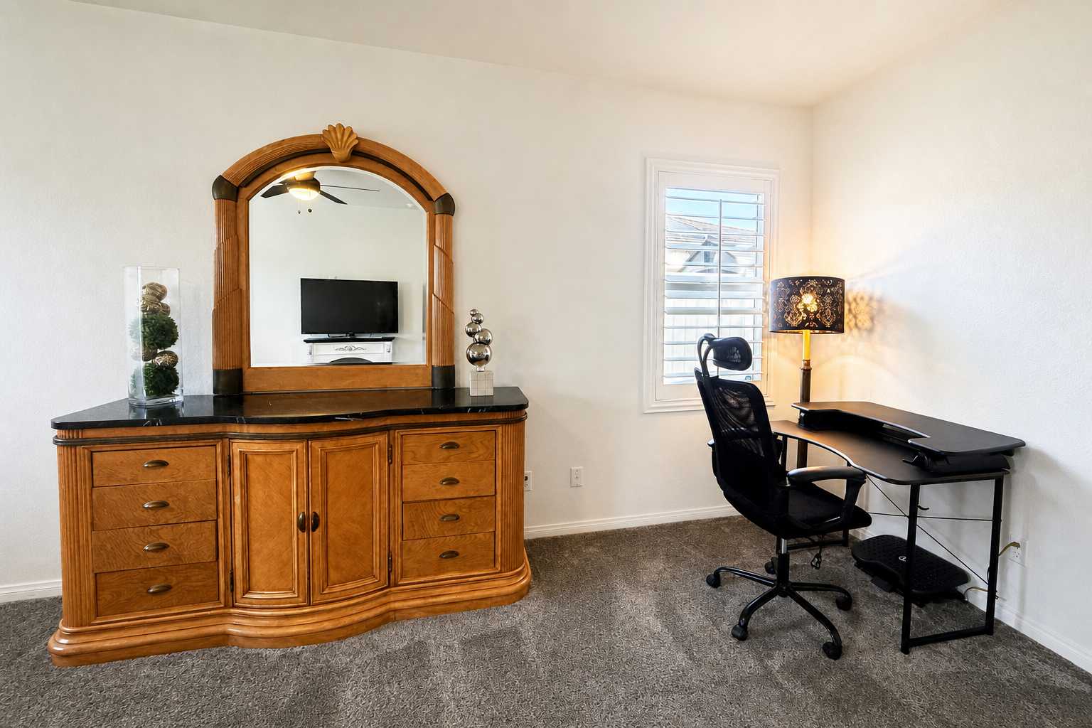 Primary Bedroom Workstation