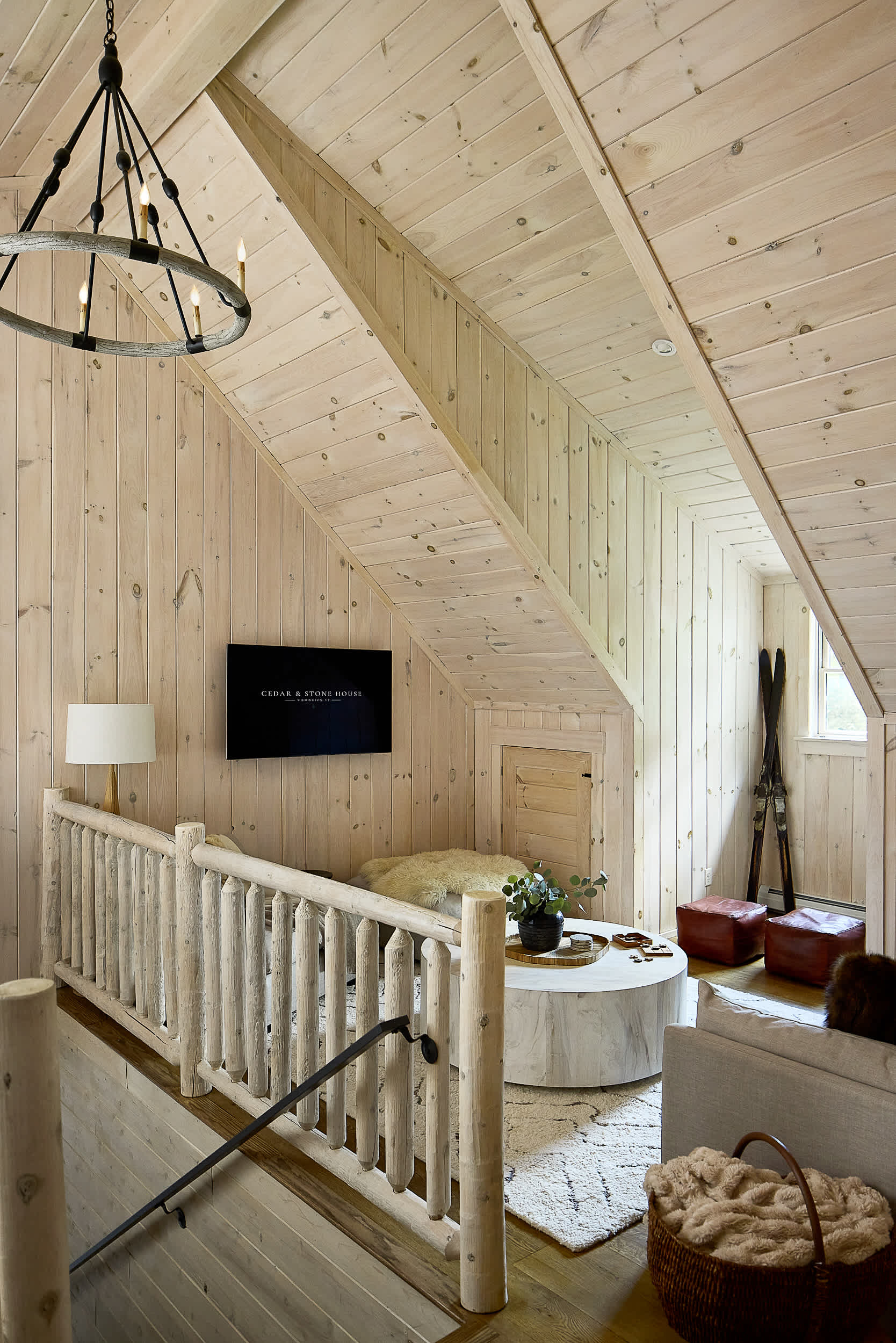 Cedar and Stone House Minutes from Mt Snow Hermitage | Photo 34
