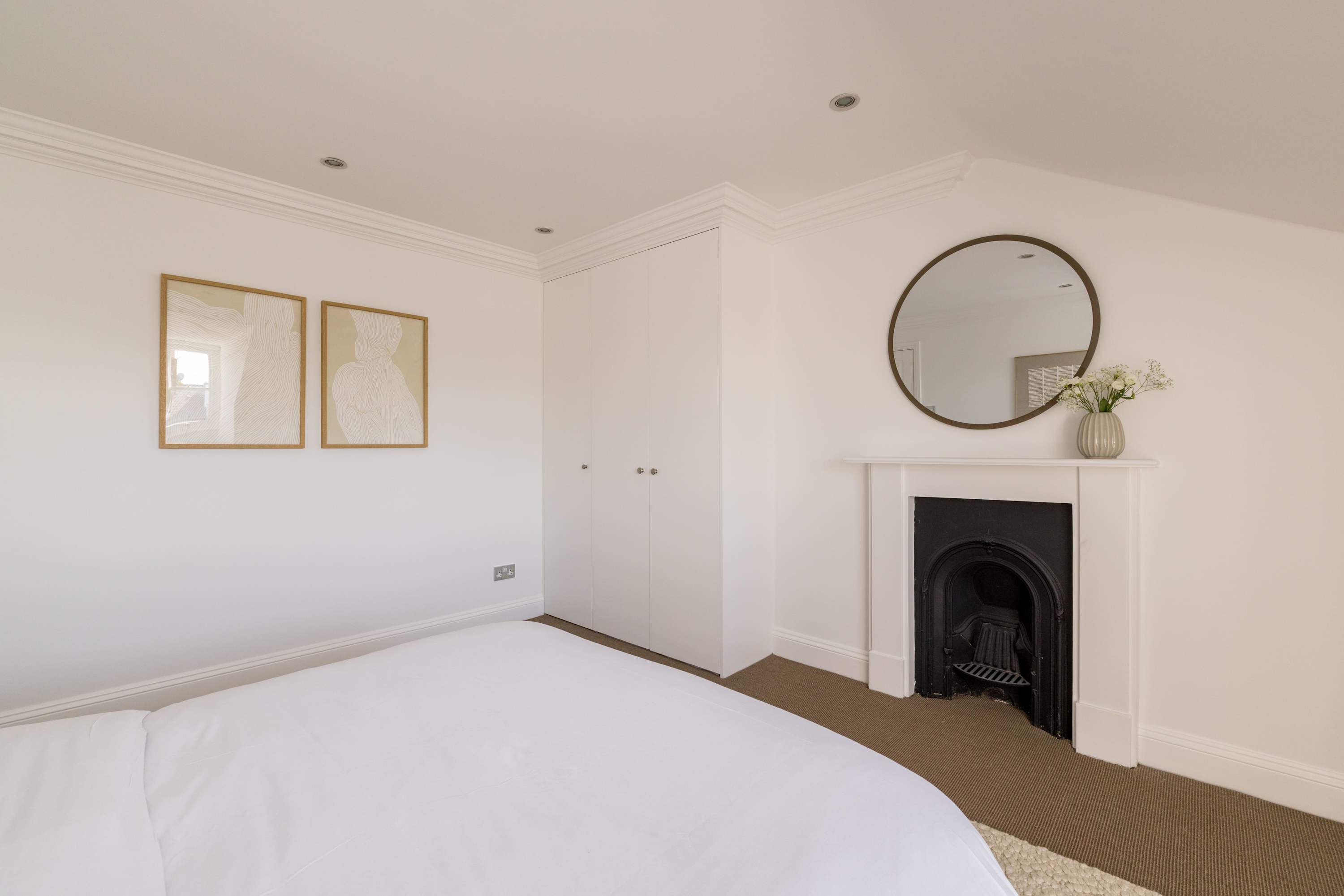 The Steele Blue House in Steele's Road 22 NW3 4SH - Property image 38 - VivreStays