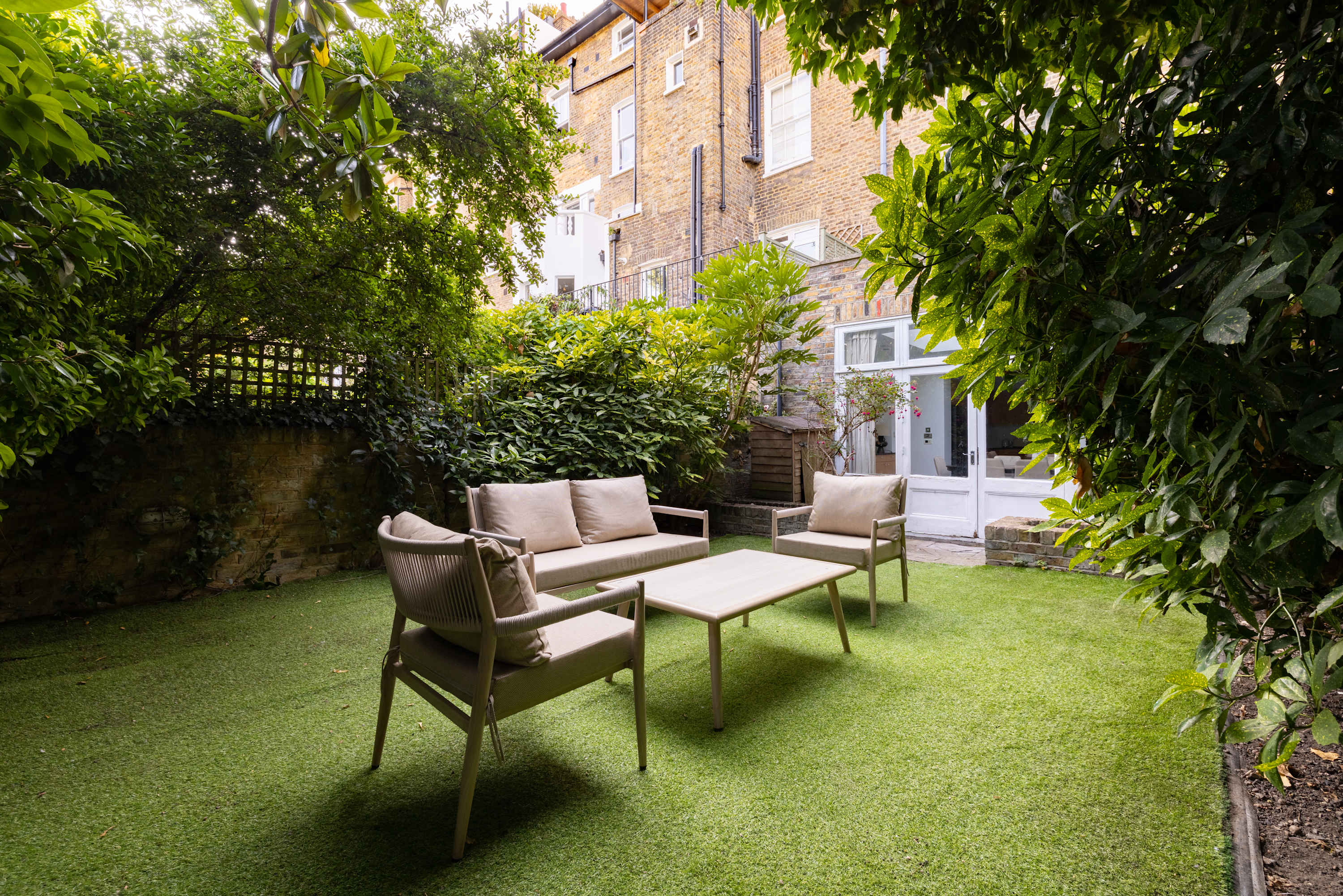 The Steele Blue House in Steele's Road 22 NW3 4SH - Property image 47 - VivreStays