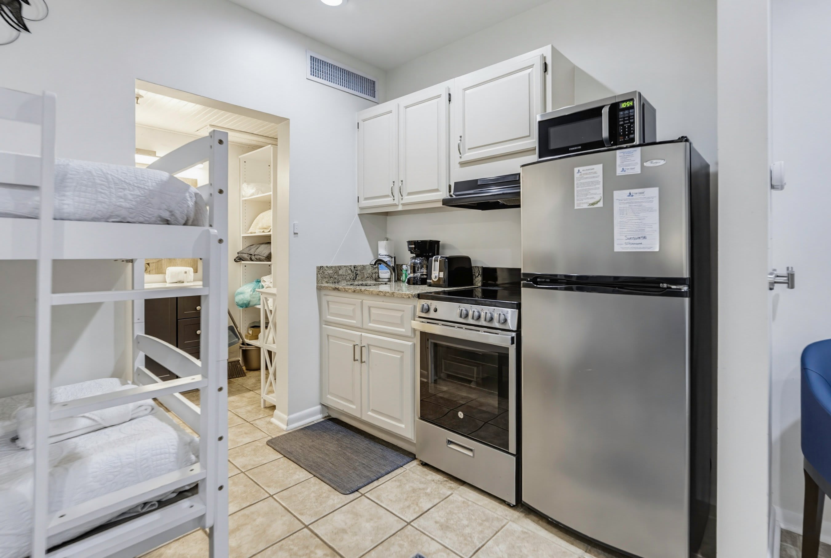 514 Sunsuite 4