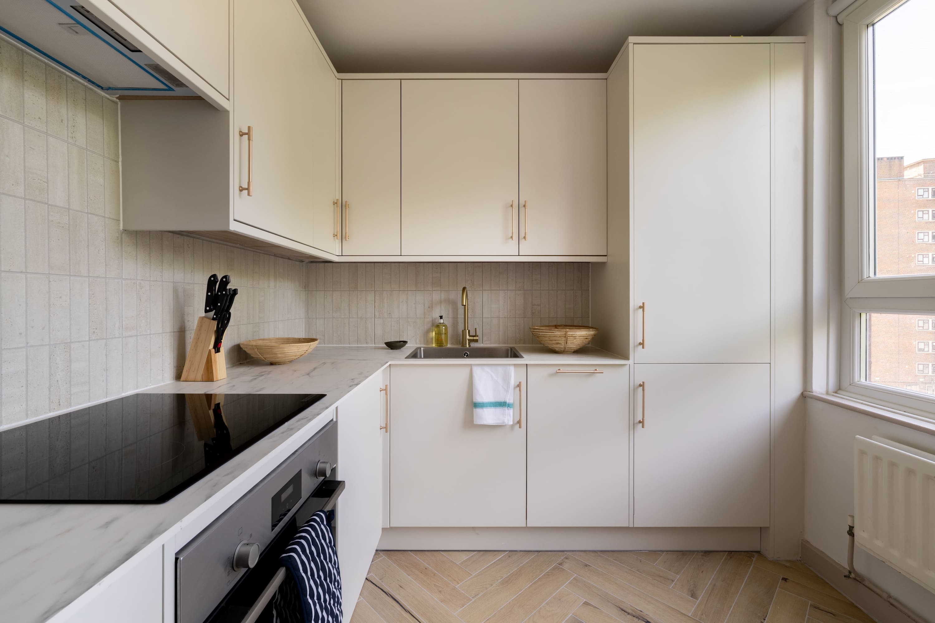 Take Five on the Green in 65 Hathersage Court, Newington Green N1 4RF - Property image 8 - VivreStays