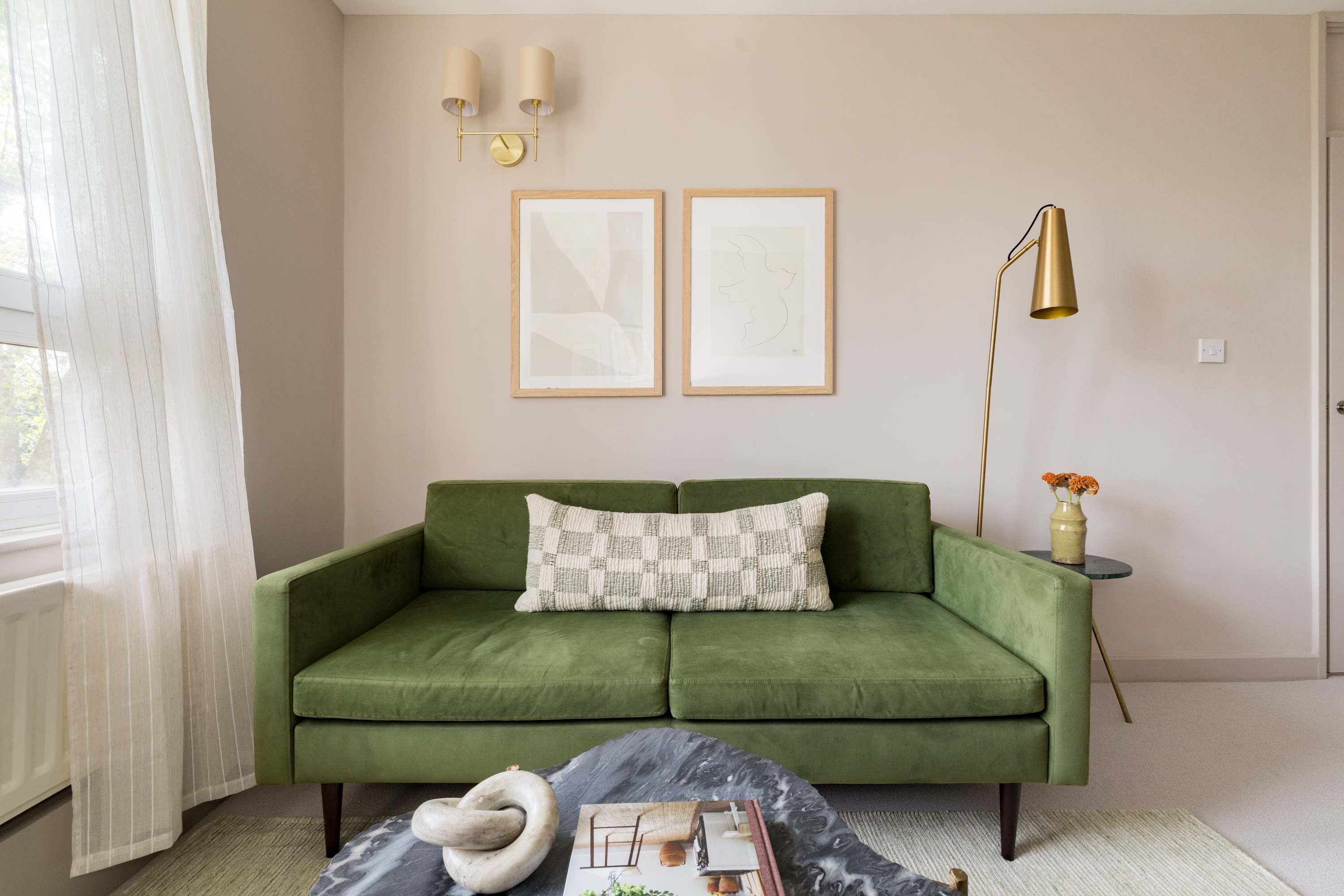 Take Five on the Green in 65 Hathersage Court, Newington Green N1 4RF - Property image 4 - VivreStays