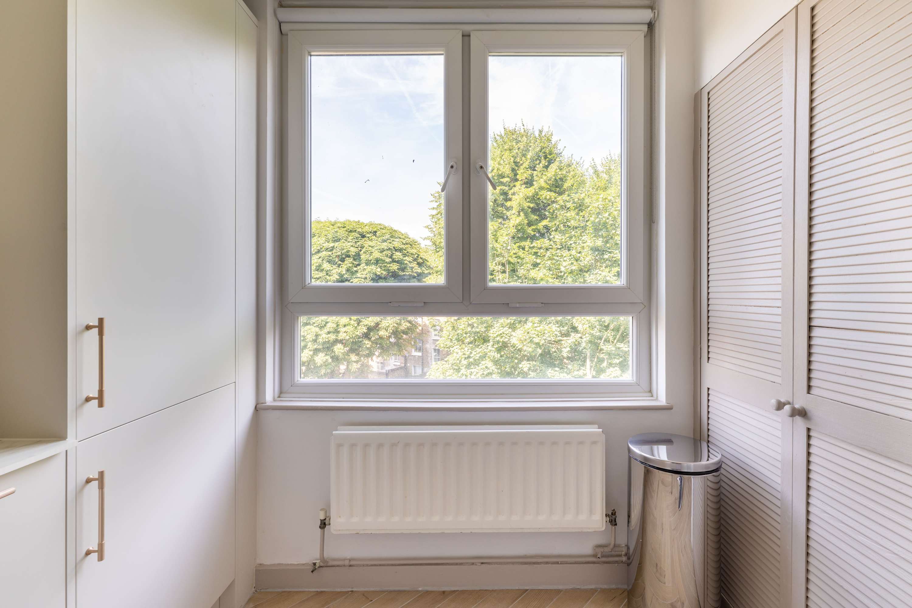 Take Five on the Green in 65 Hathersage Court, Newington Green N1 4RF - Property image 20 - VivreStays