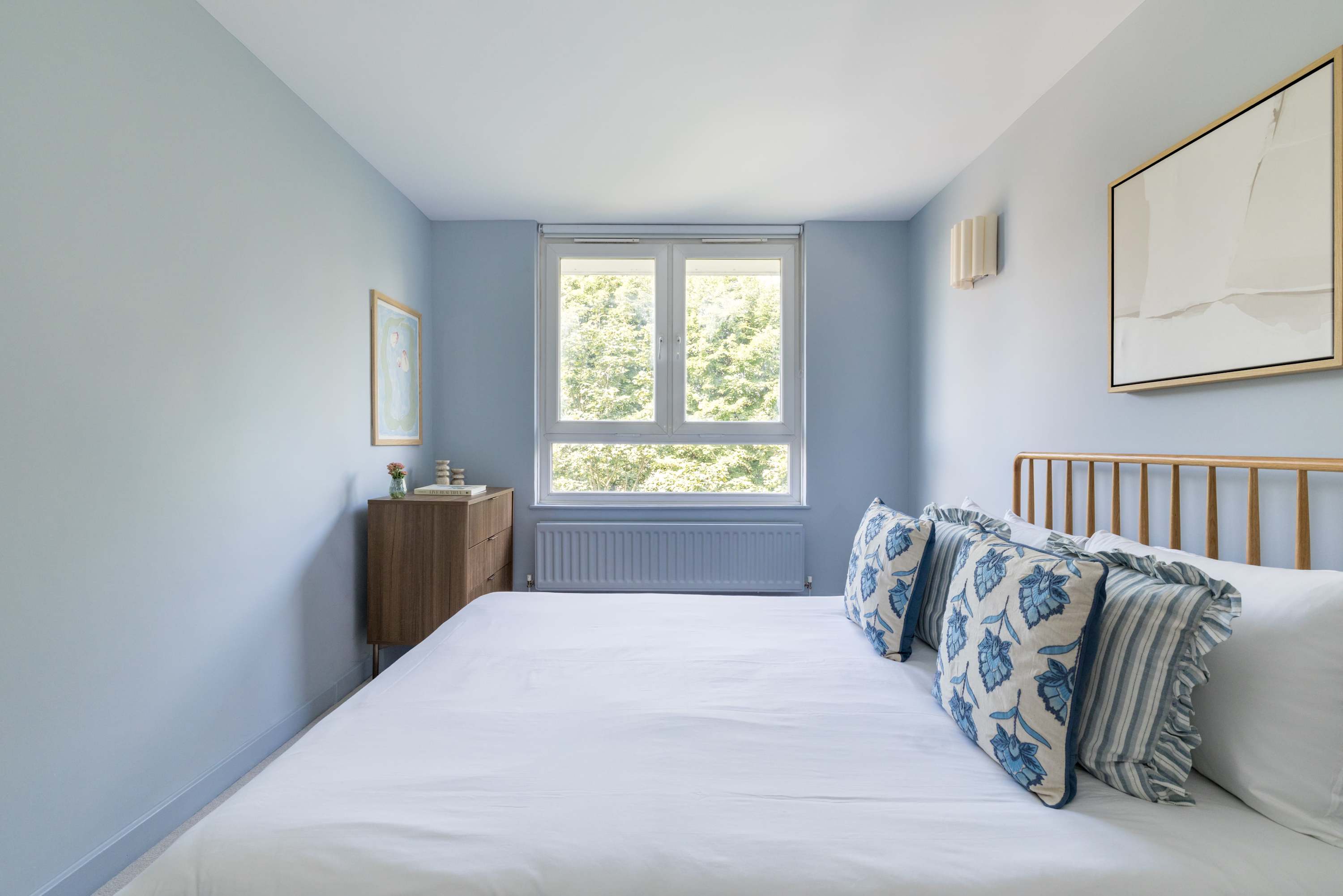 Take Five on the Green in 65 Hathersage Court, Newington Green N1 4RF - Property image 13 - VivreStays