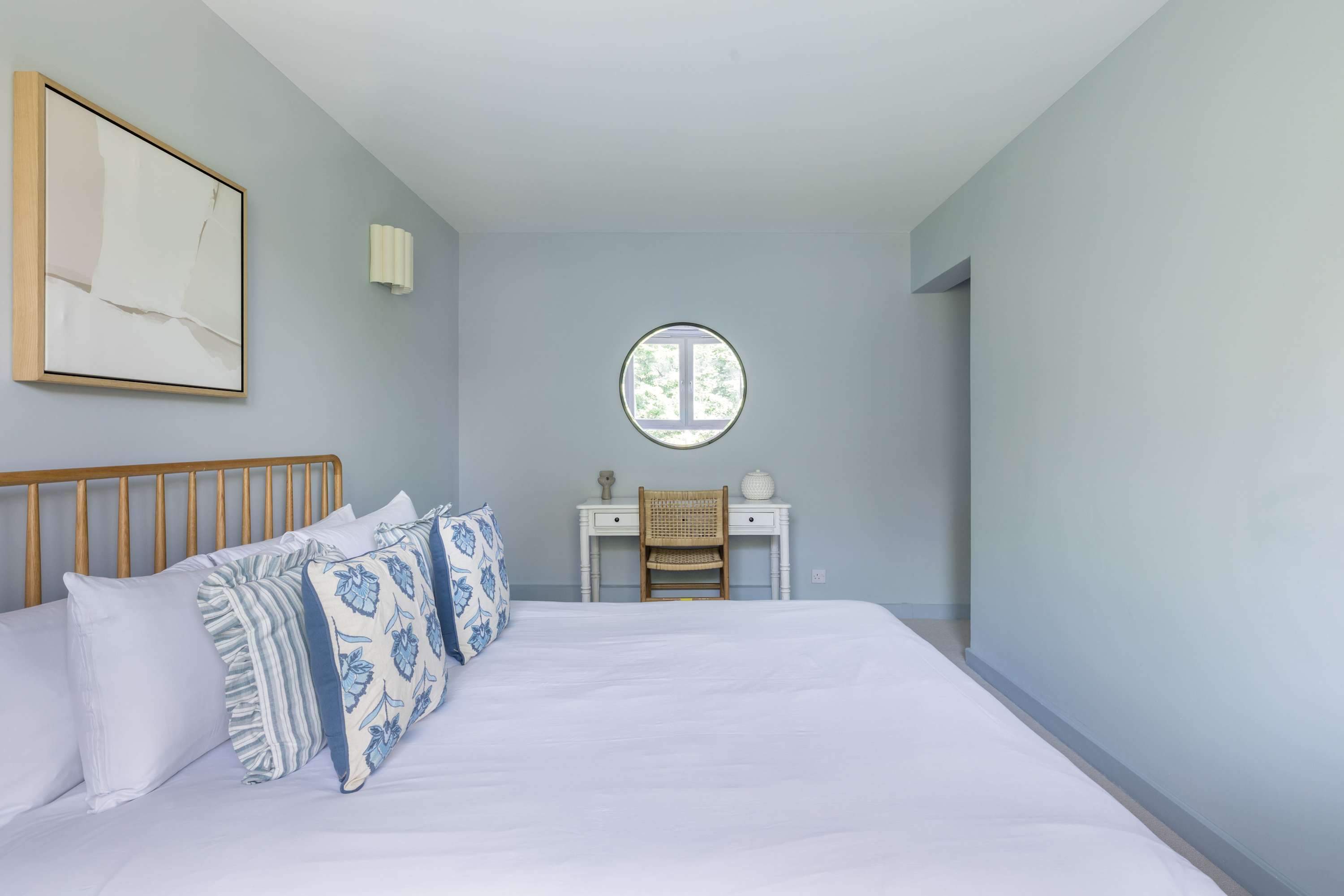 Take Five on the Green in 65 Hathersage Court, Newington Green N1 4RF - Property image 15 - VivreStays