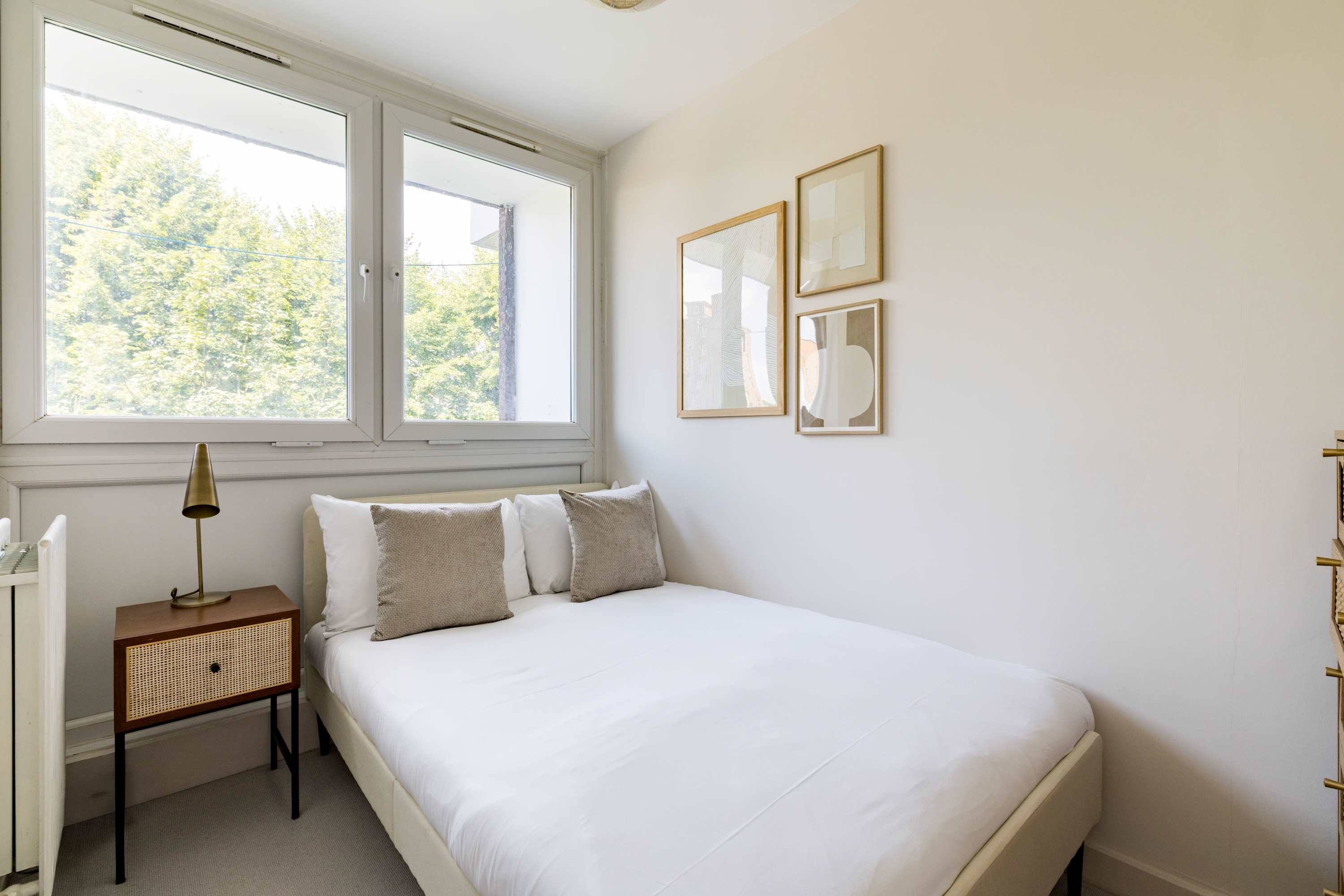 Take Five on the Green in 65 Hathersage Court, Newington Green N1 4RF - Property image 16 - VivreStays