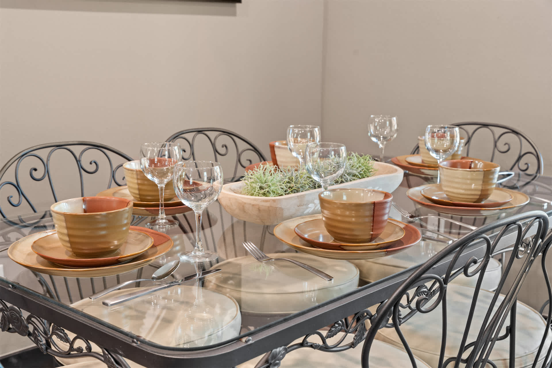 Make mealtime memories together at the dining table, seating 6​