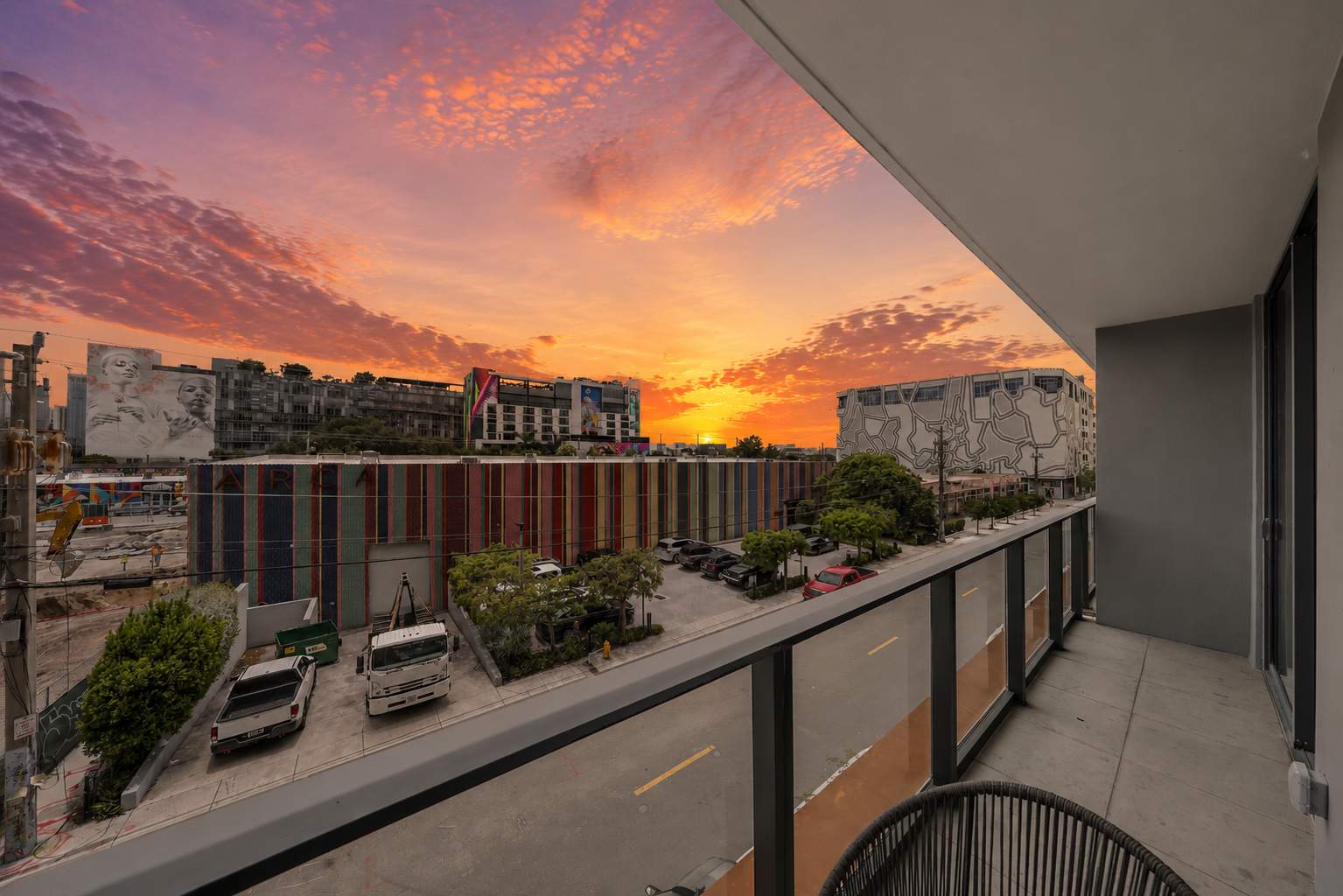 RoofPool - Modern 1BR - 30Min World Cup Stadium