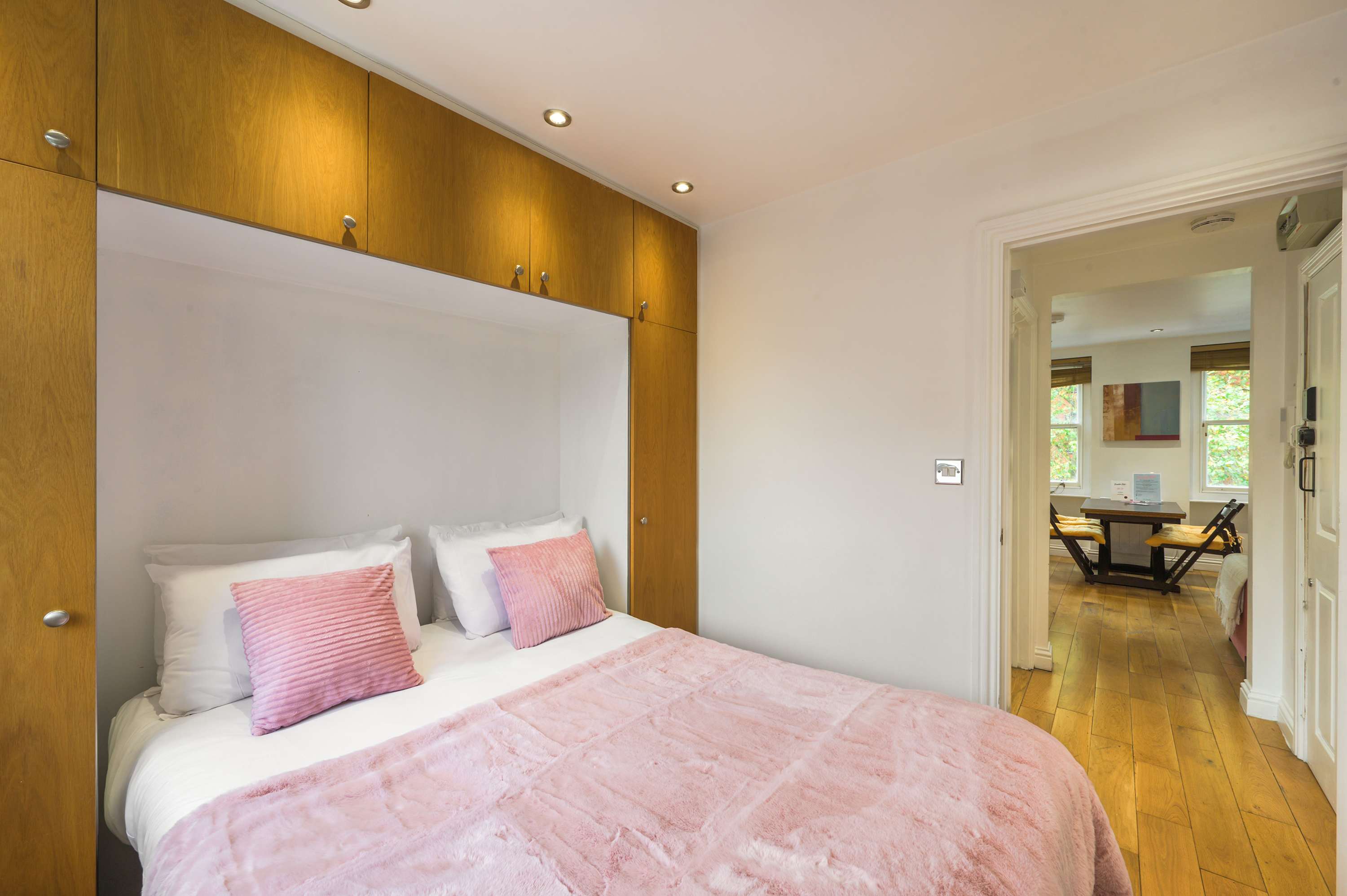 Holborn 1-Bed · Bloomsbury · Sleeps 3 in Theobalds Road, B WC1X - Property image 5 - VivreStays