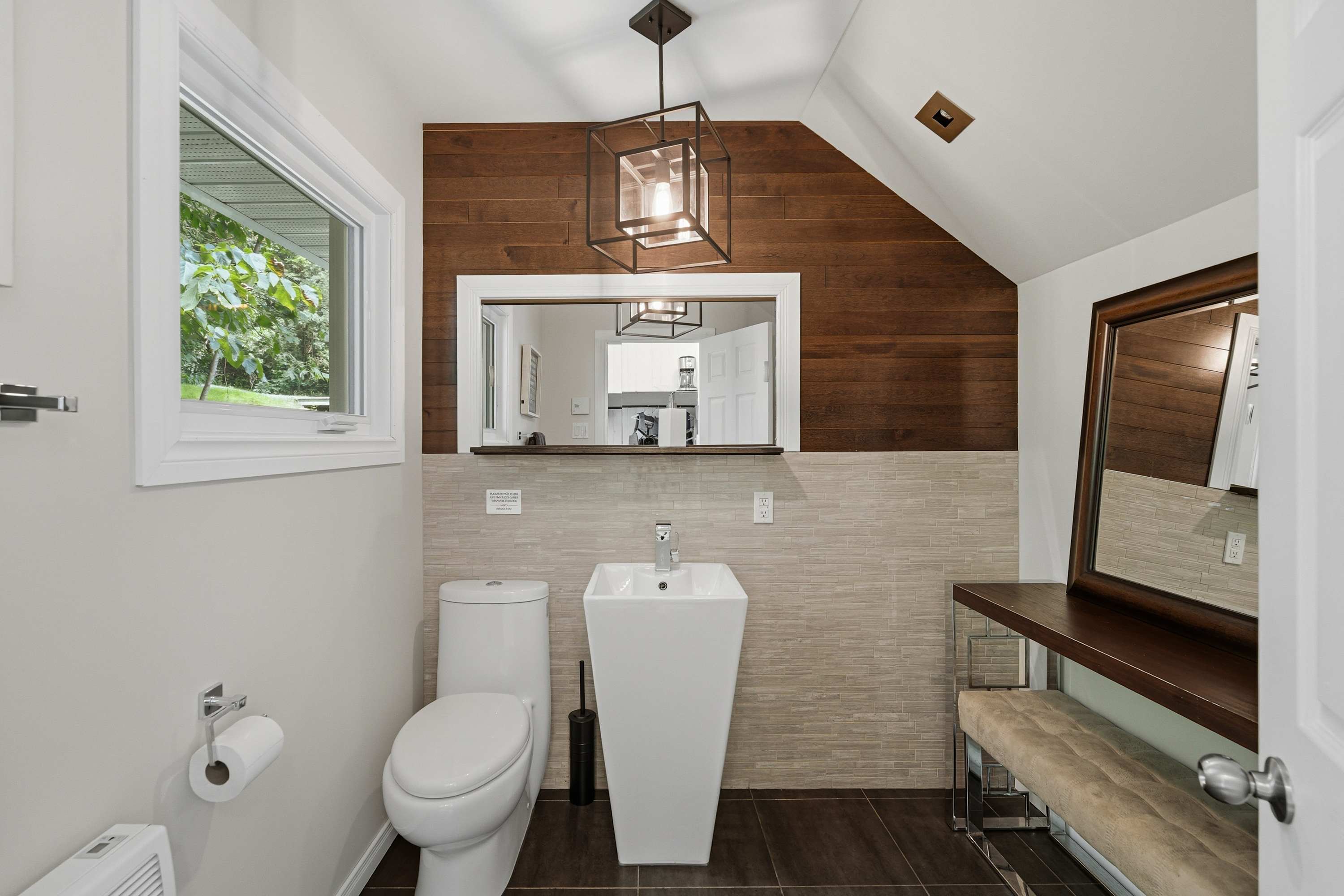 Beautiful Chalet Magog - Picture 16