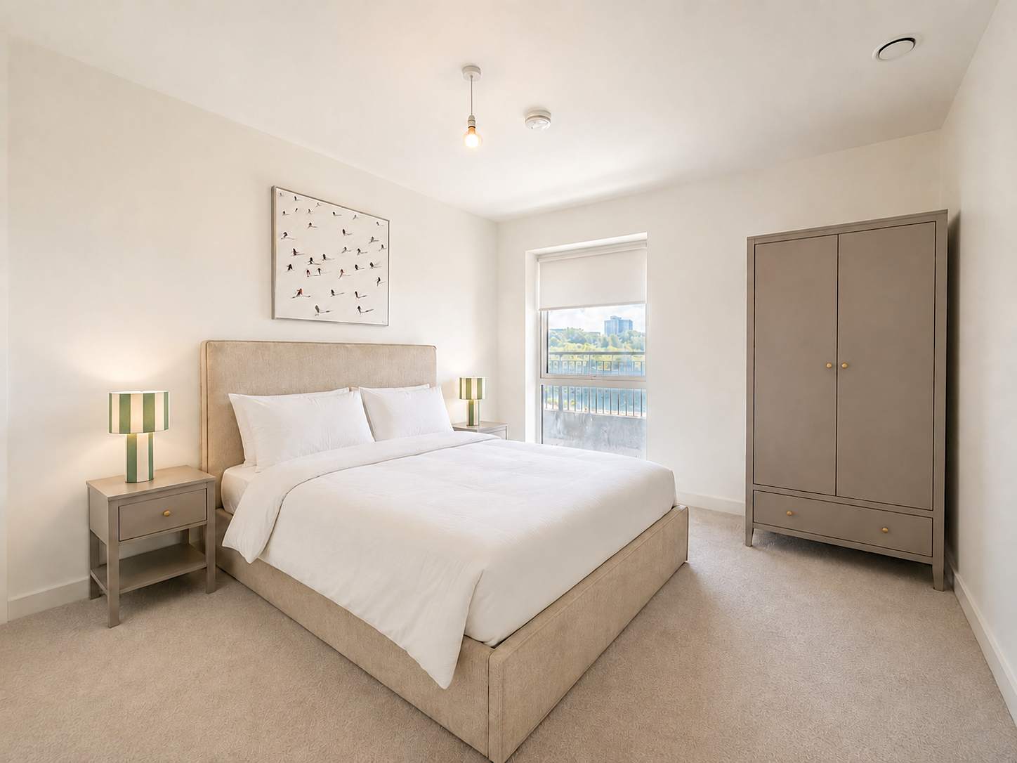 Riverside Corner Duplex with Sun Drenched Balcony Sleeps 6 Monthly...