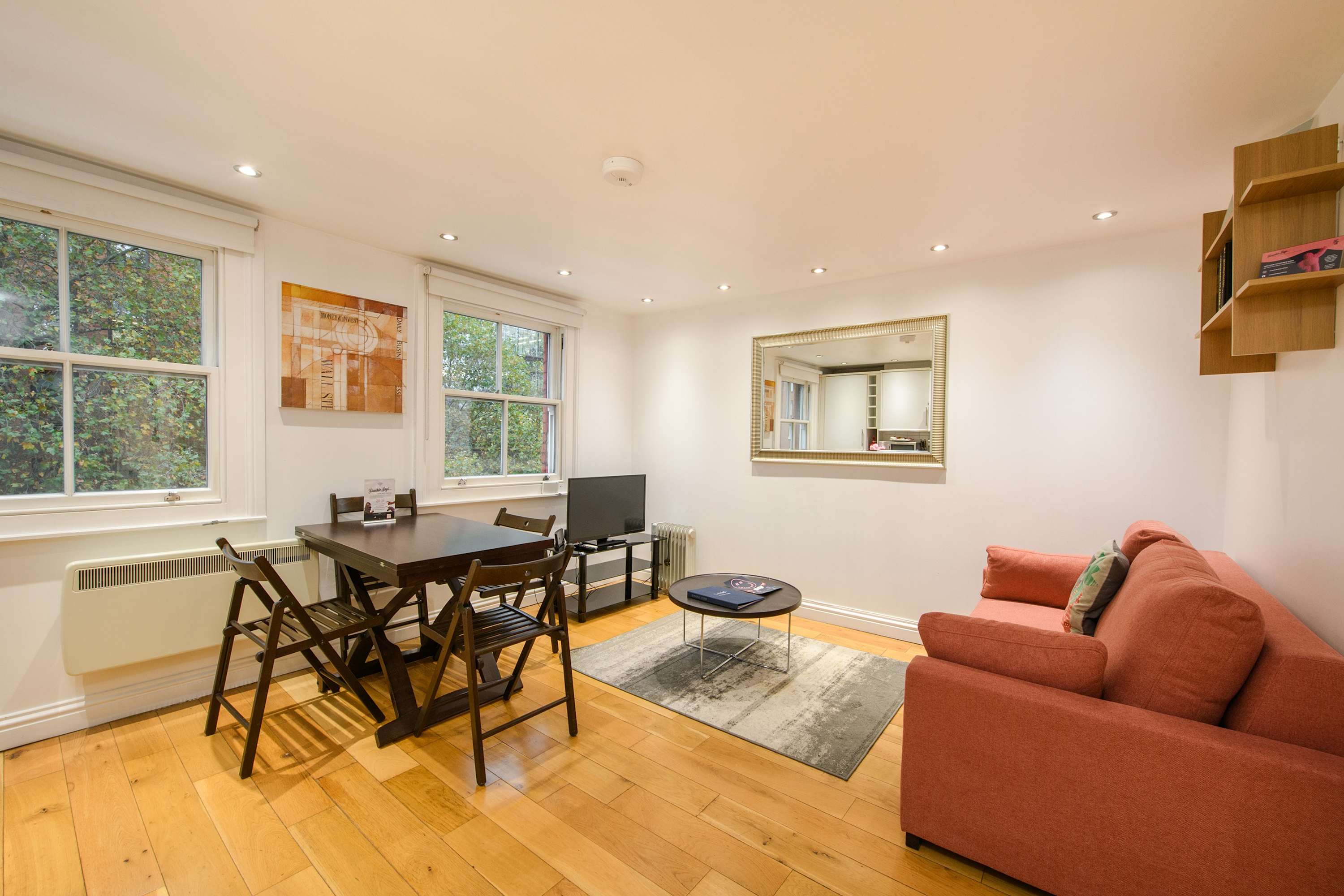 Holborn 1-Bed · West End · Sleeps 3 in Theobalds Road, C WC1X - Property image 7 - VivreStays