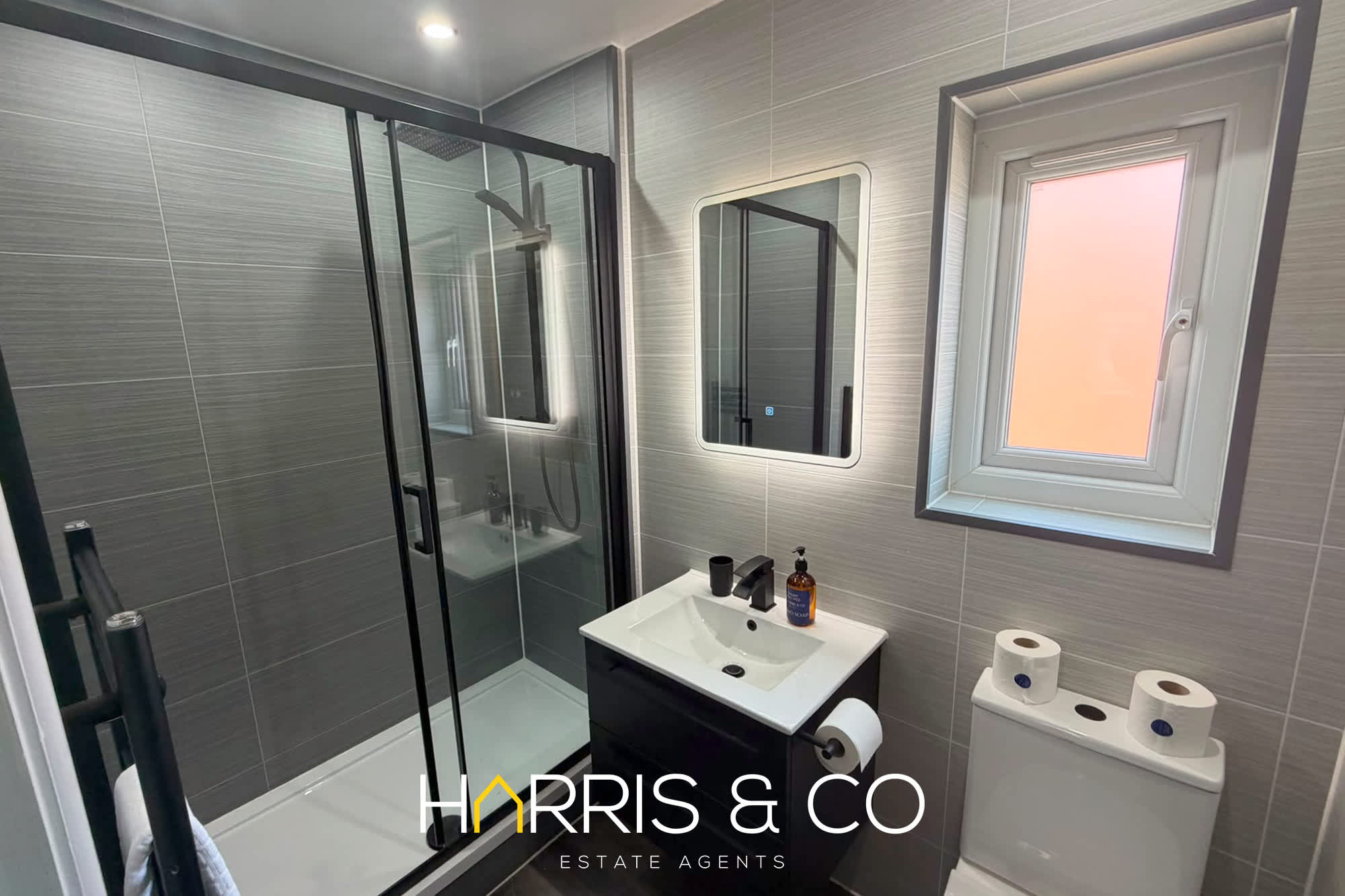 Karpa Coastal Retreat in 108 Blakiston Street FY7 6LF - Property image 8 - VivreStays