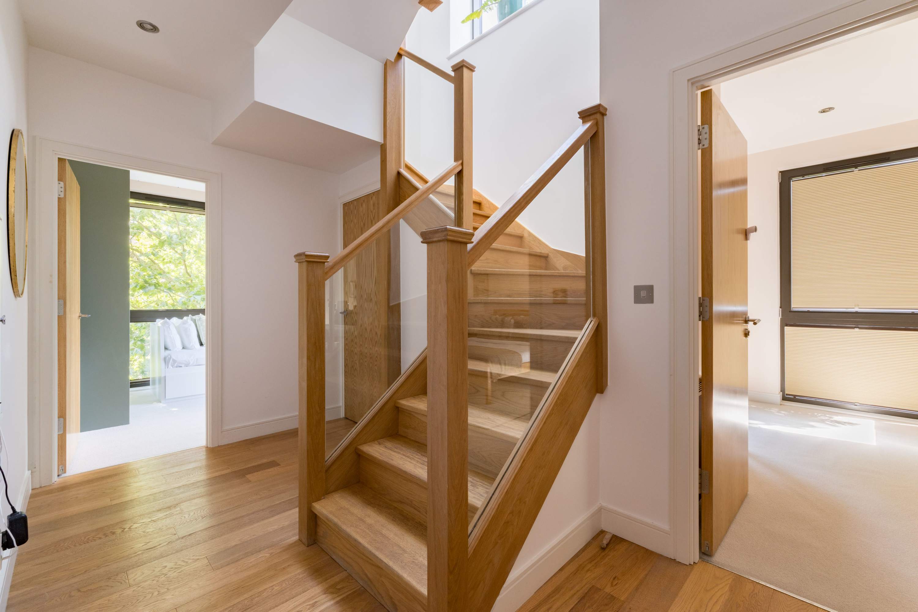 View Terrace Light in the Vale in Flat 15, Elgin Avenue 12 W9 3QP Terrace Light in the Vale in Flat 15, Elgin Avenue 12 W9 3QP - Property image 17 - VivreStays