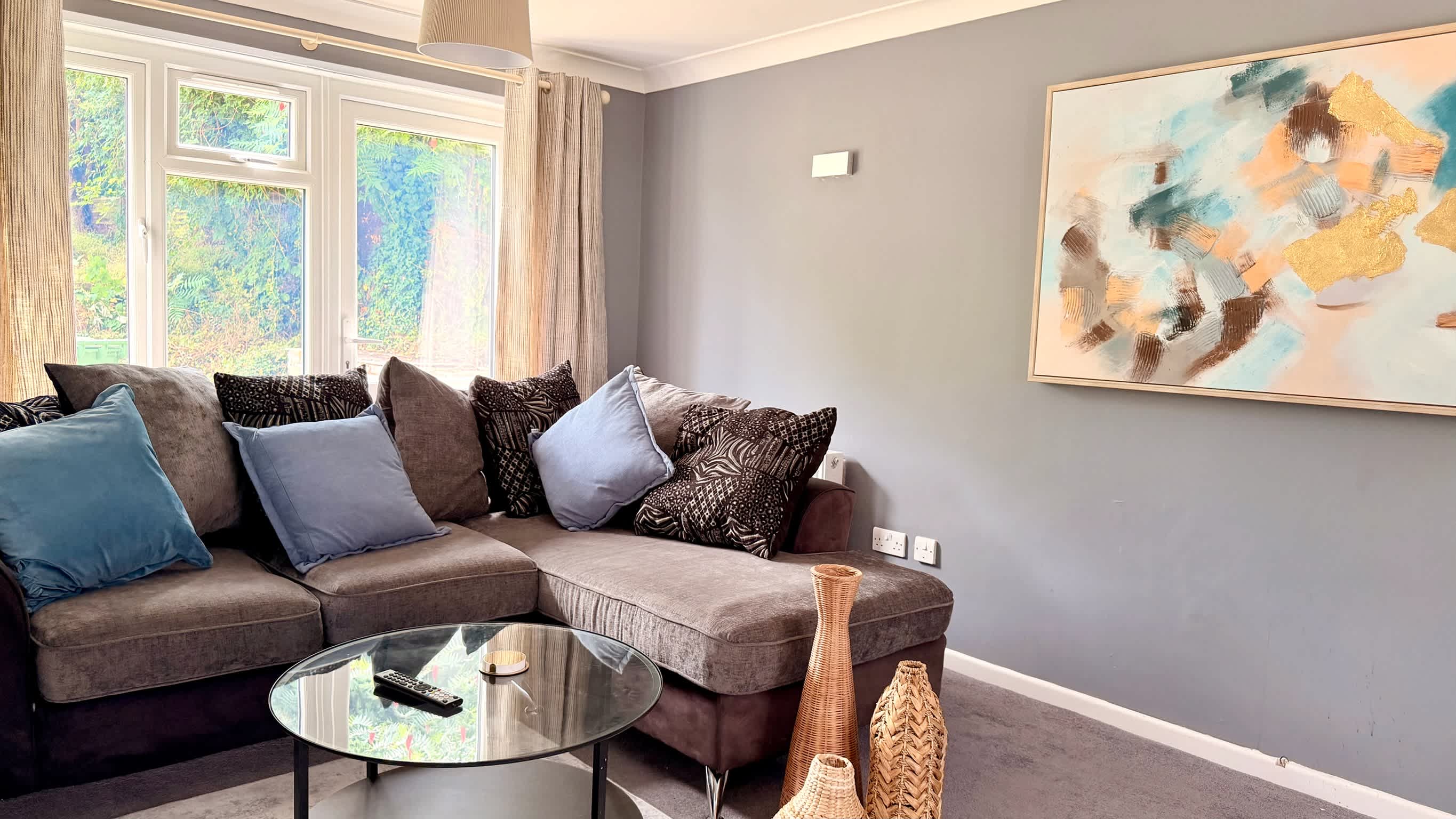 Duxford Spacious 4BR Home near IWM Duxford Aviation in Saint Peter's Street 51 CB22 4RP - Property image 3 - VivreStays