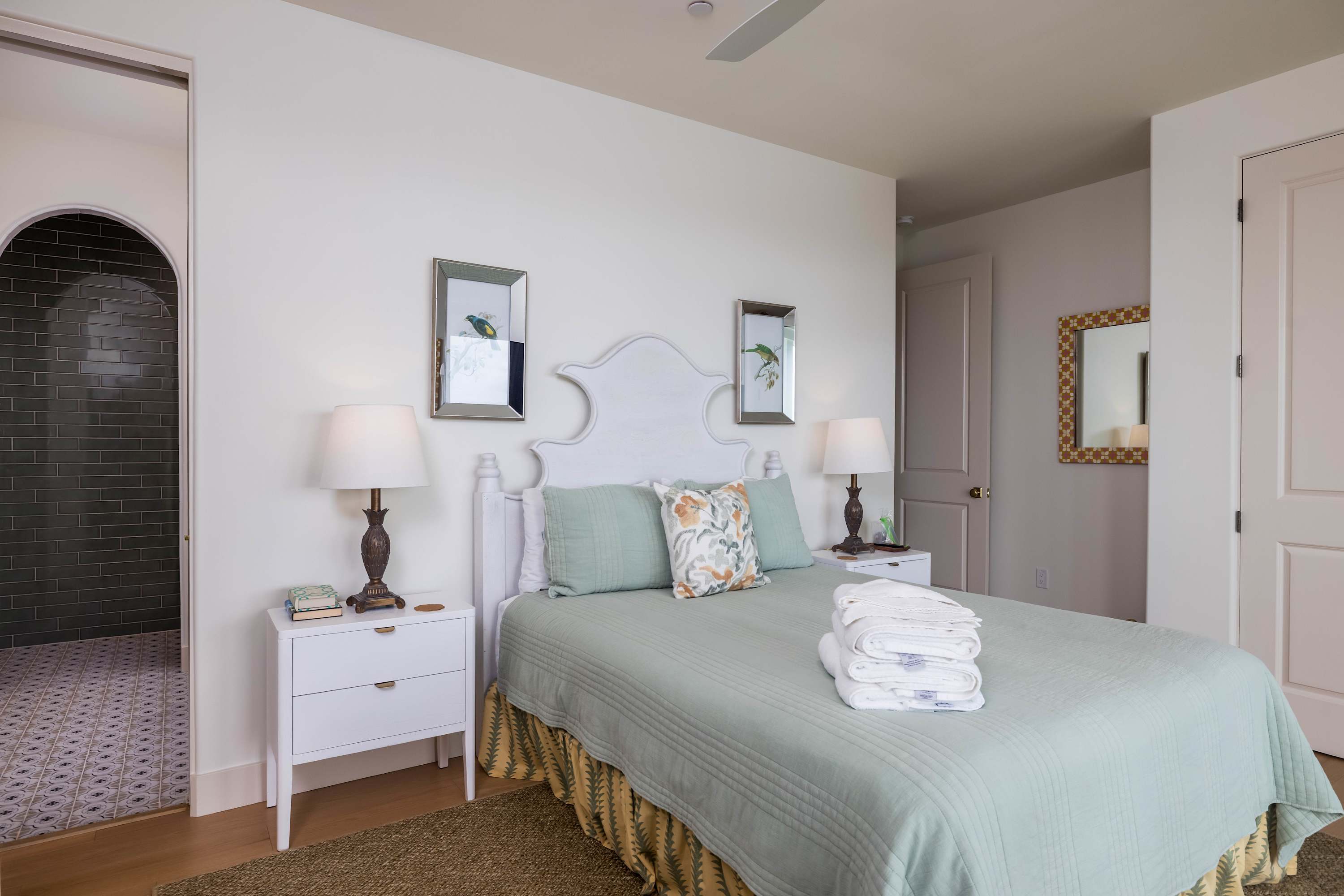 Queen Bedroom with En-Suite and Back Deck Access 