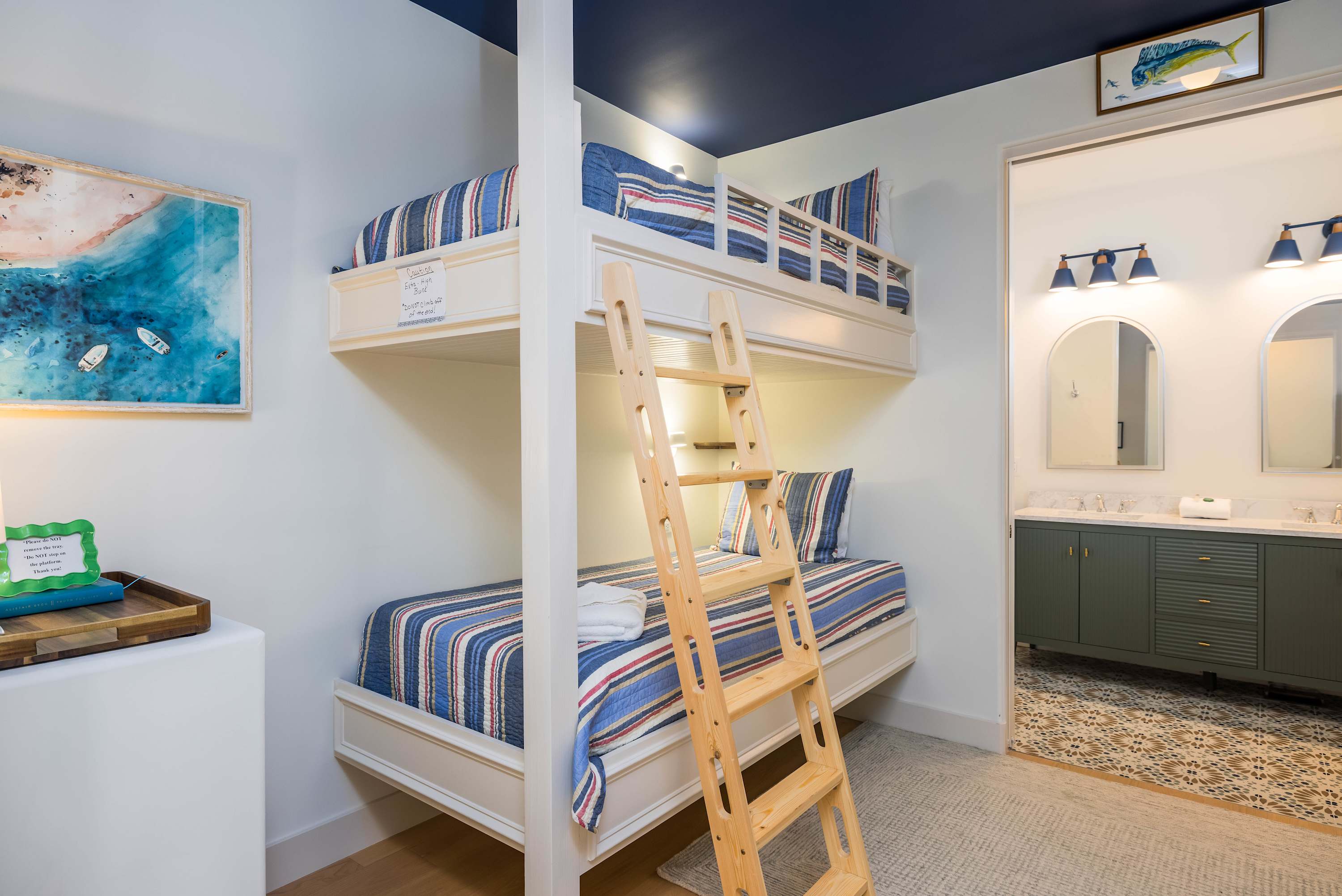 Built in Twin Bunk Beds