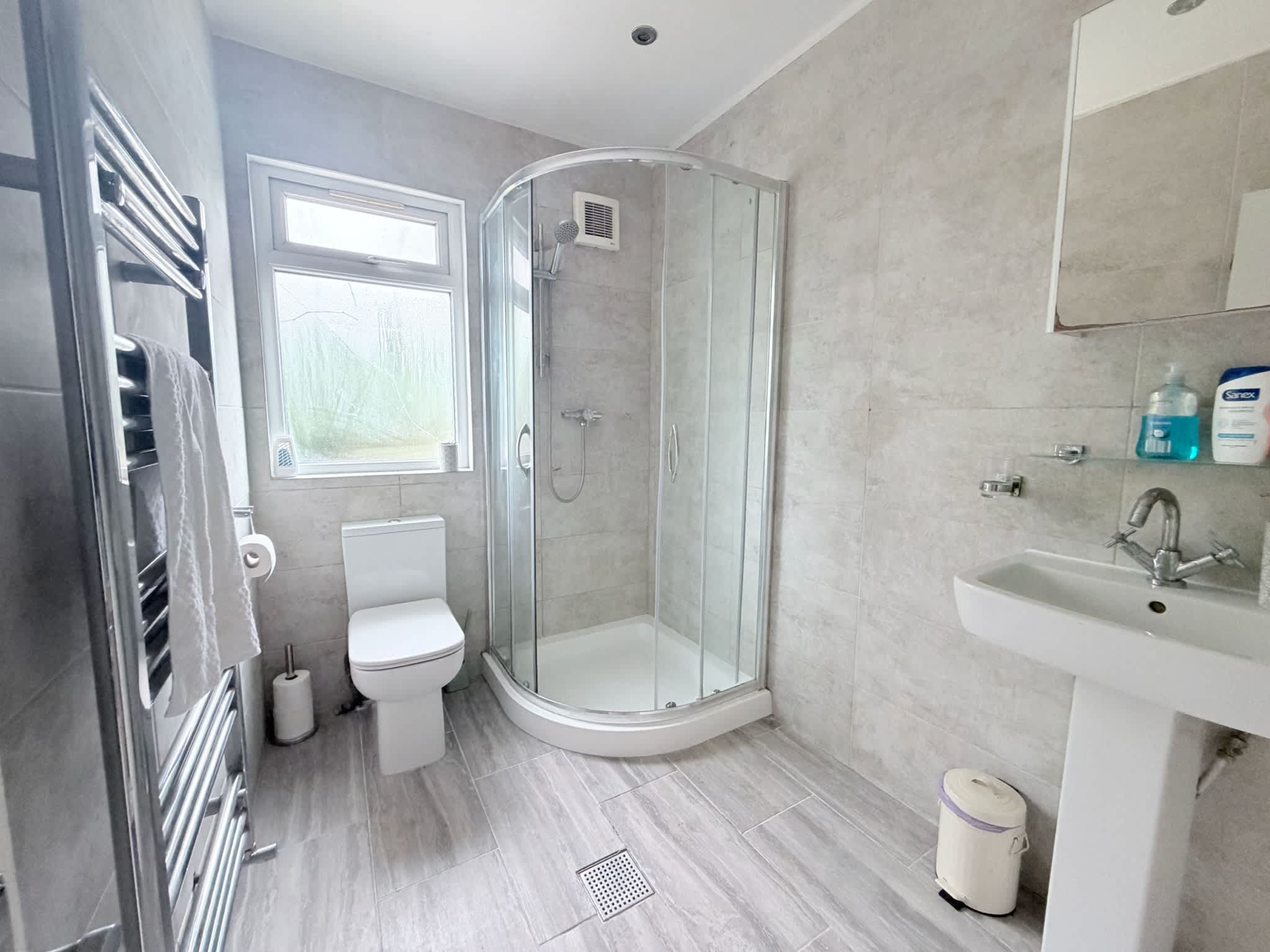 View ONYX 4BR home near Computing History Museum in Coldhams Lane 237 CB1 3HY ONYX 4BR home near Computing History Museum in Coldhams Lane 237 CB1 3HY - Property image 57 - VivreStays