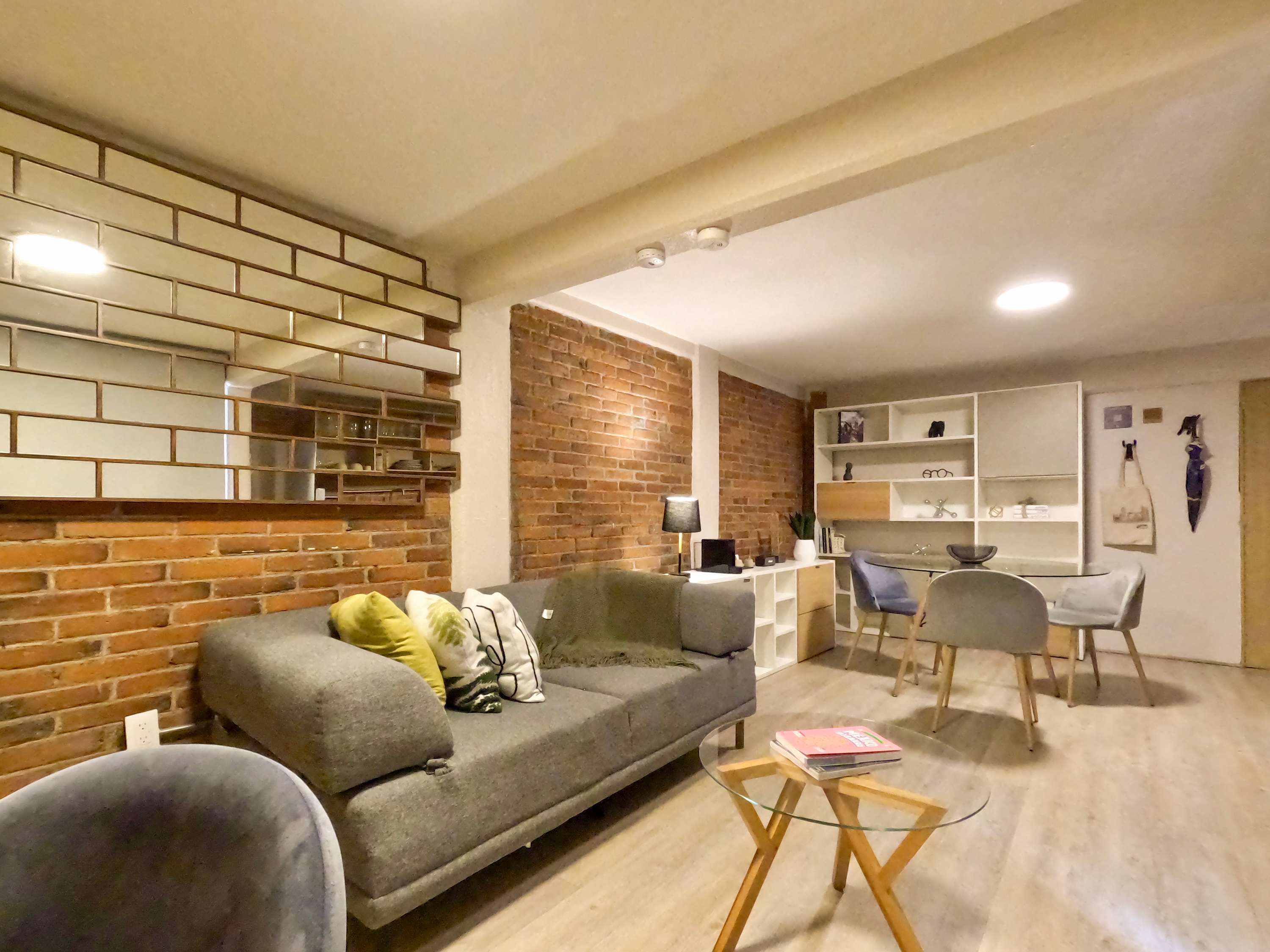 Modern brick retreat in Coyoacán | Patio
