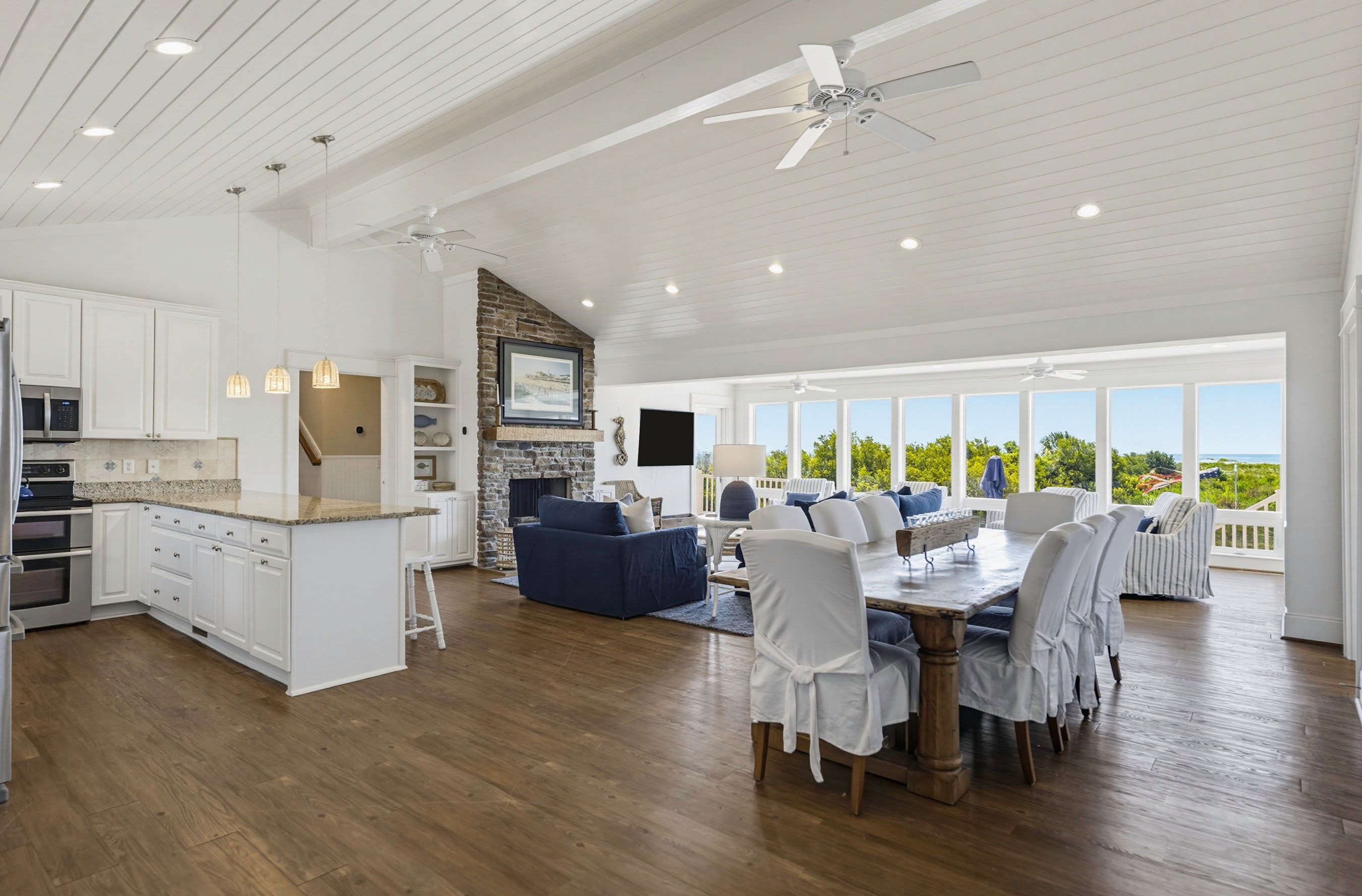 725 Sea Dragon Lane | Photo 17