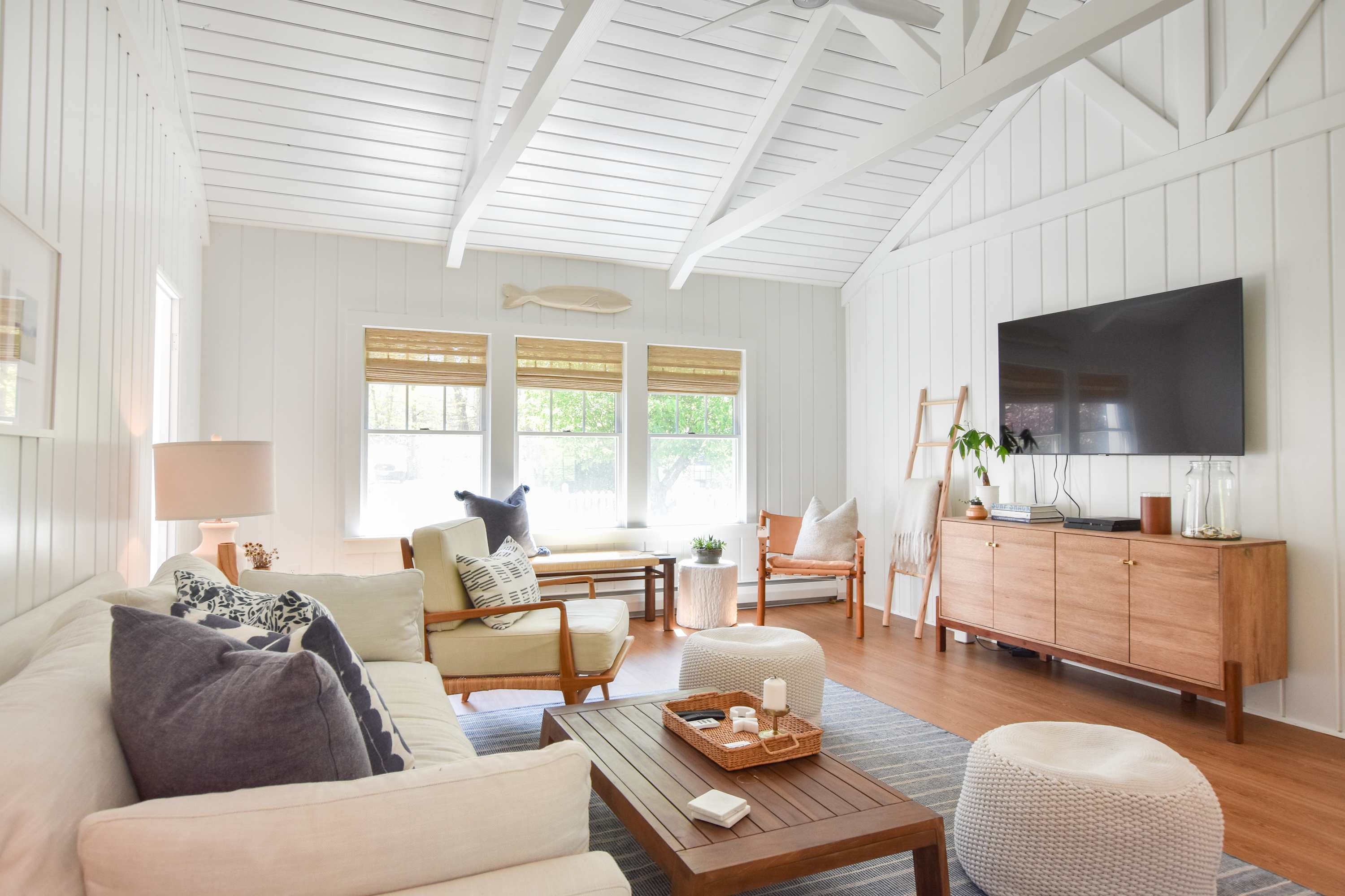 Spacious Beach House 6 Min Walk To Beach! - Falmouth, MA