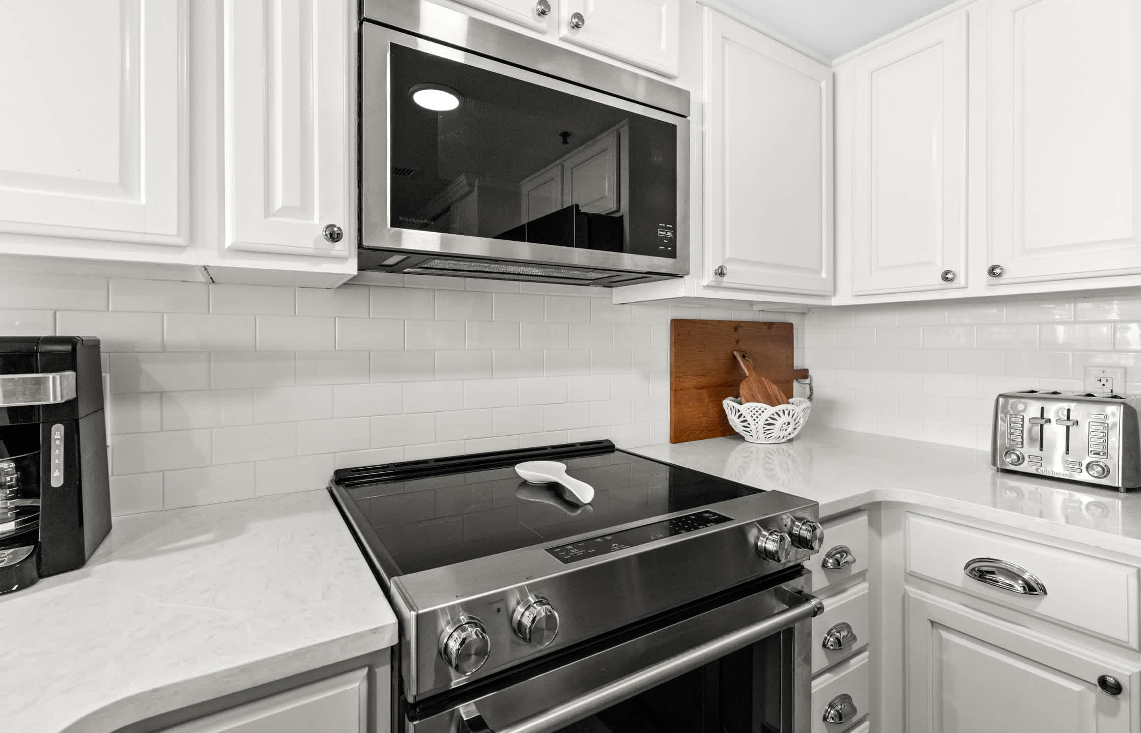 One Seagrove Place 0808 6
