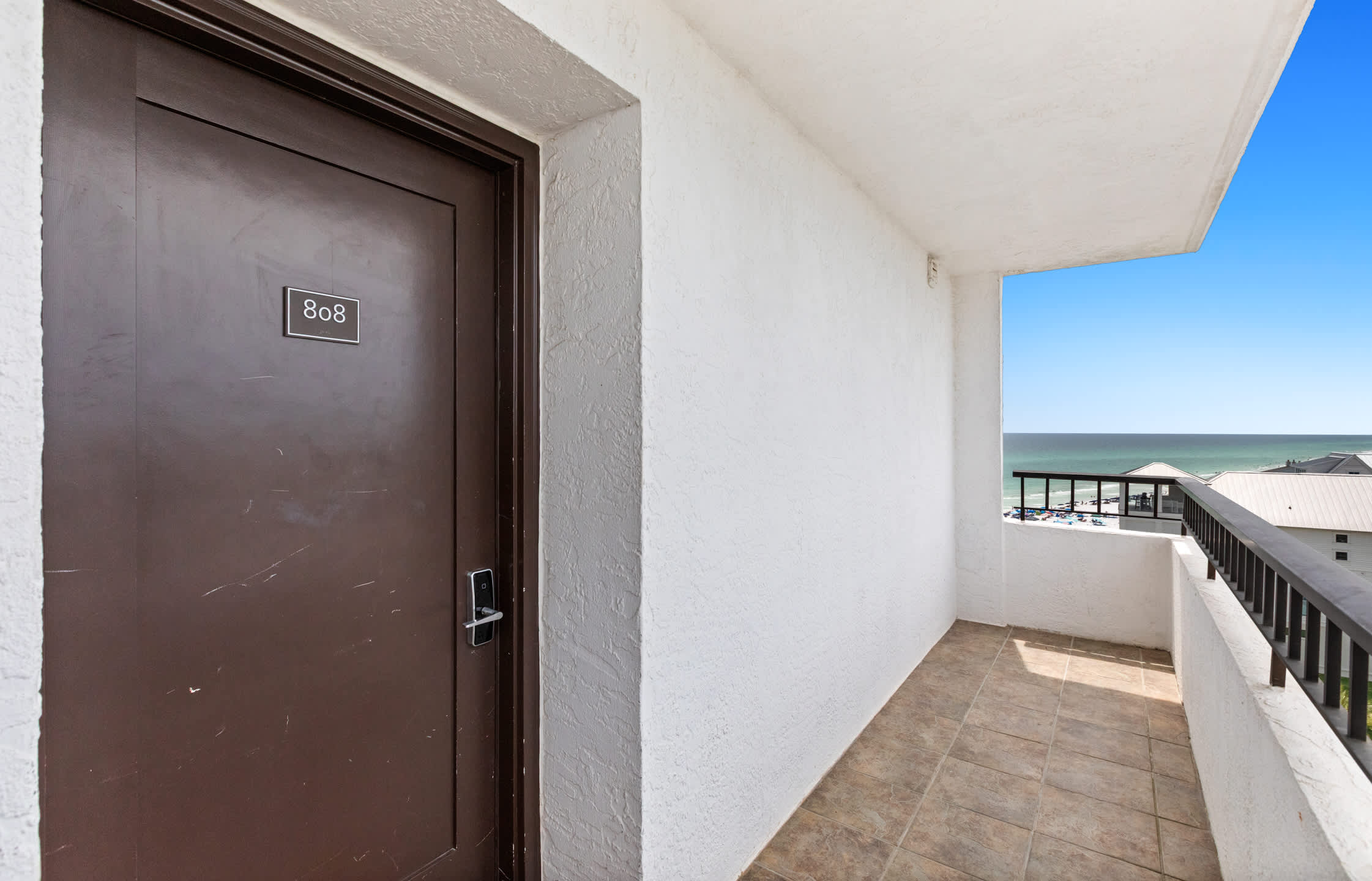 One Seagrove Place 0808 2