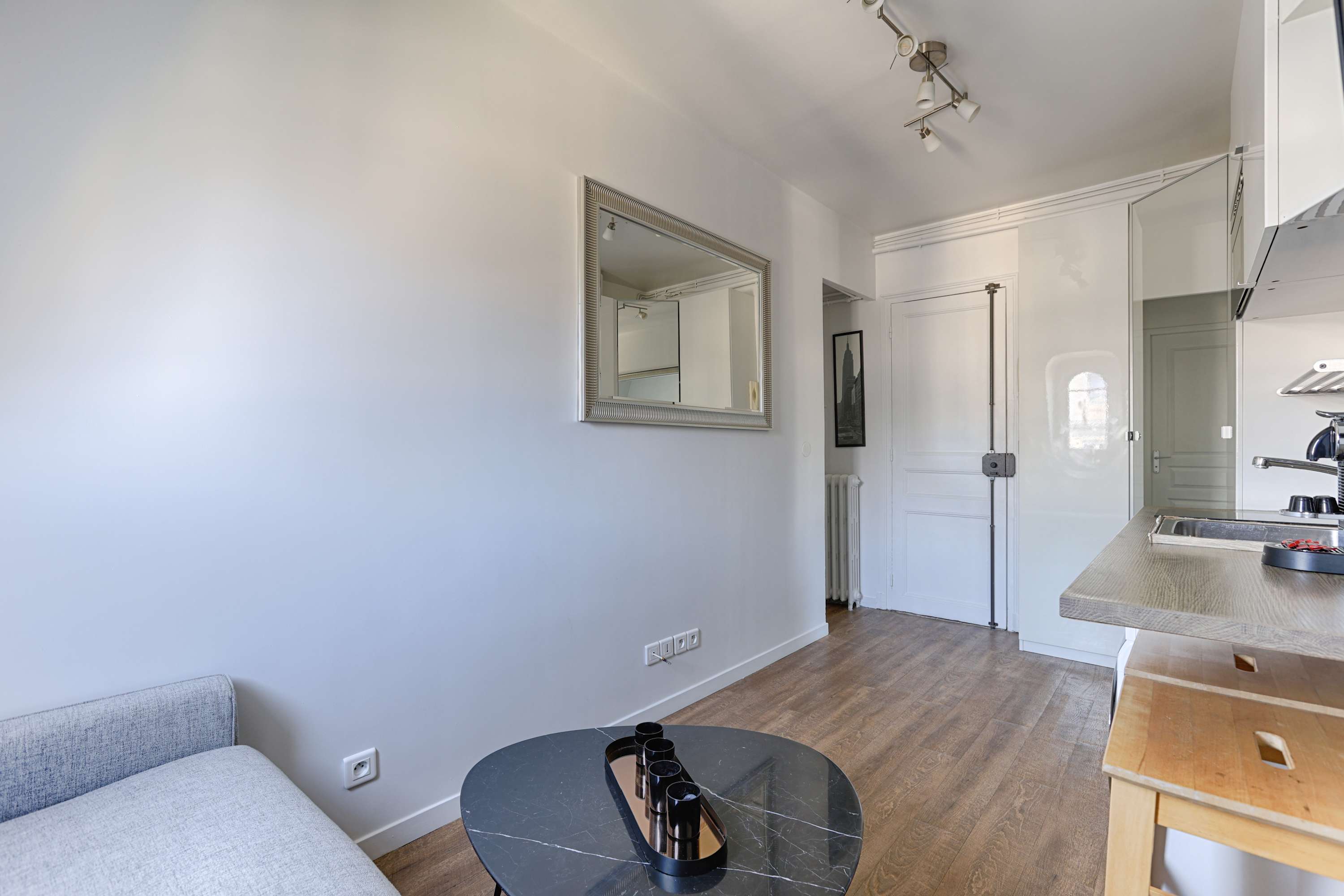 Studio de charme Trocadero Bail Mobilité – photo 5