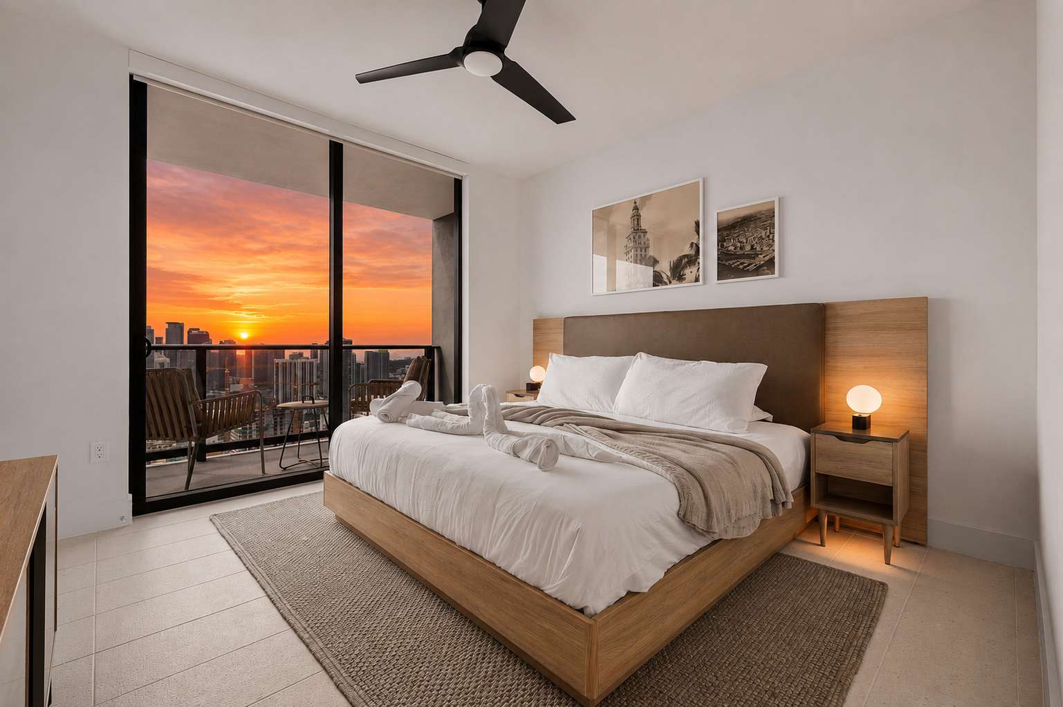 Stunning 1BR Downtown - Pool & Spa - Skyline View