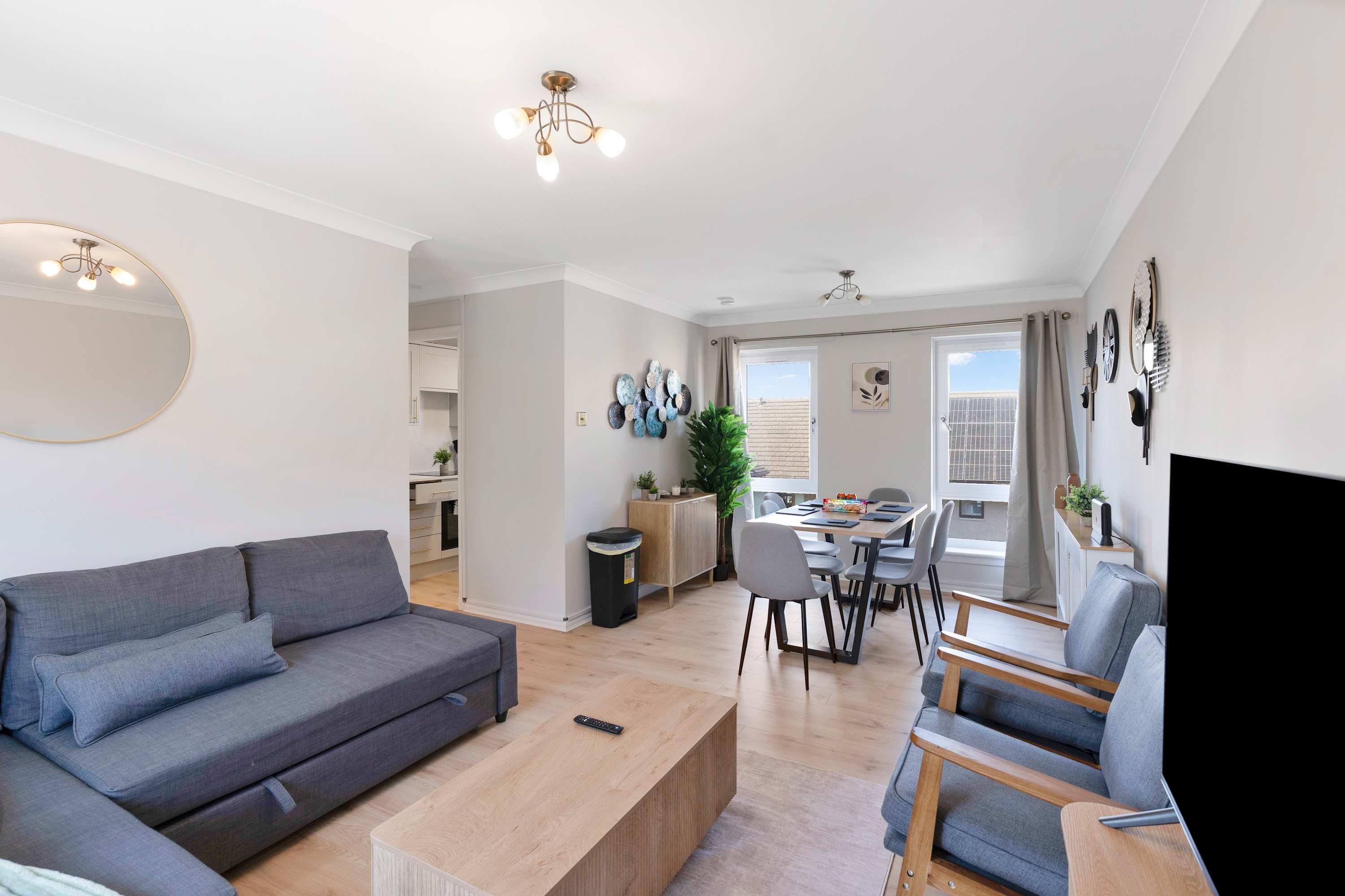 Coastal Comfort-3 Bed-Dedicated Free Parking -WiFi in Fowlers Court 49 EH32 9AT - Property image 8 - VivreStays