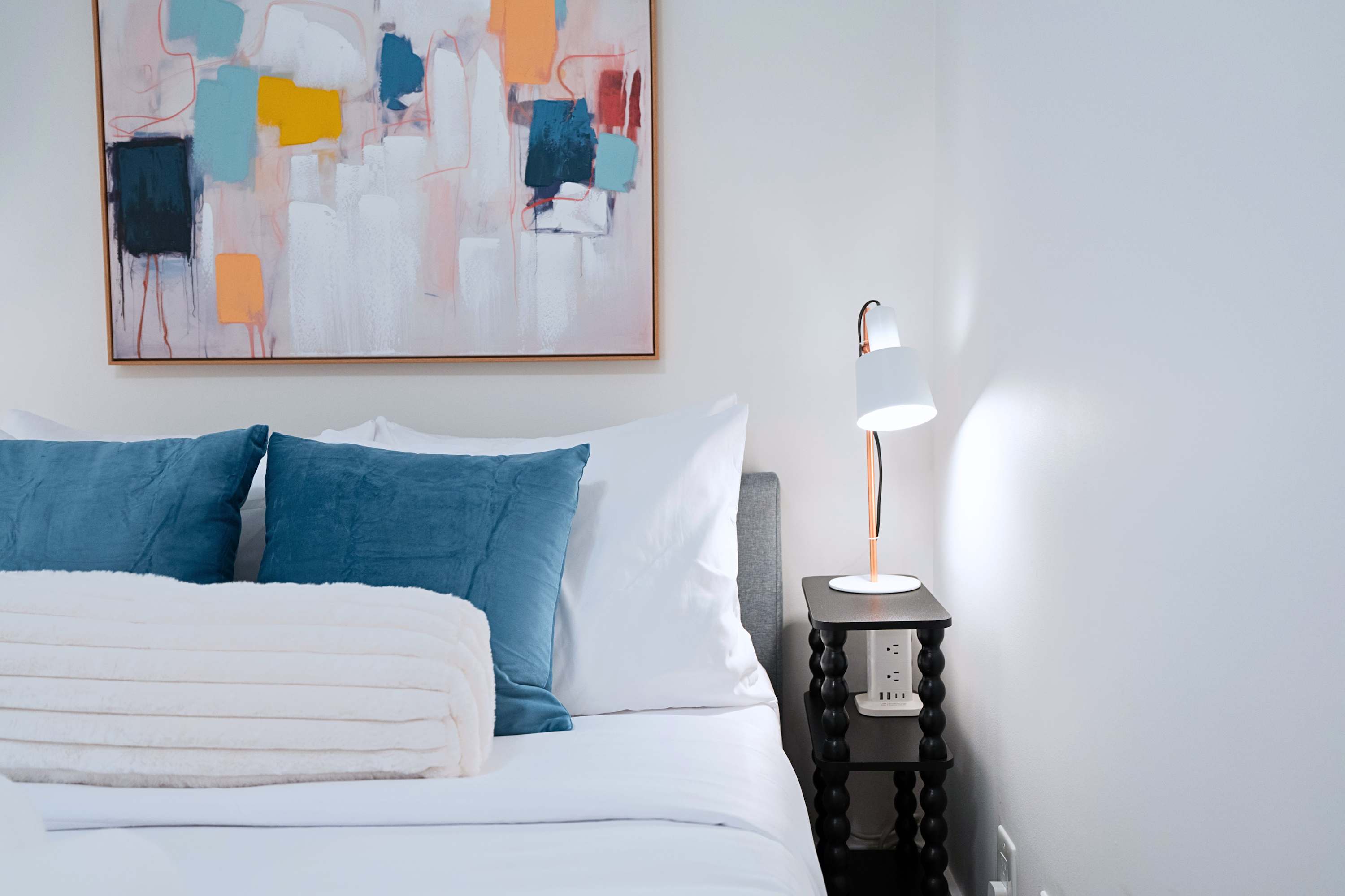 Westend Suite Near High Park Bloor West | Photo 36