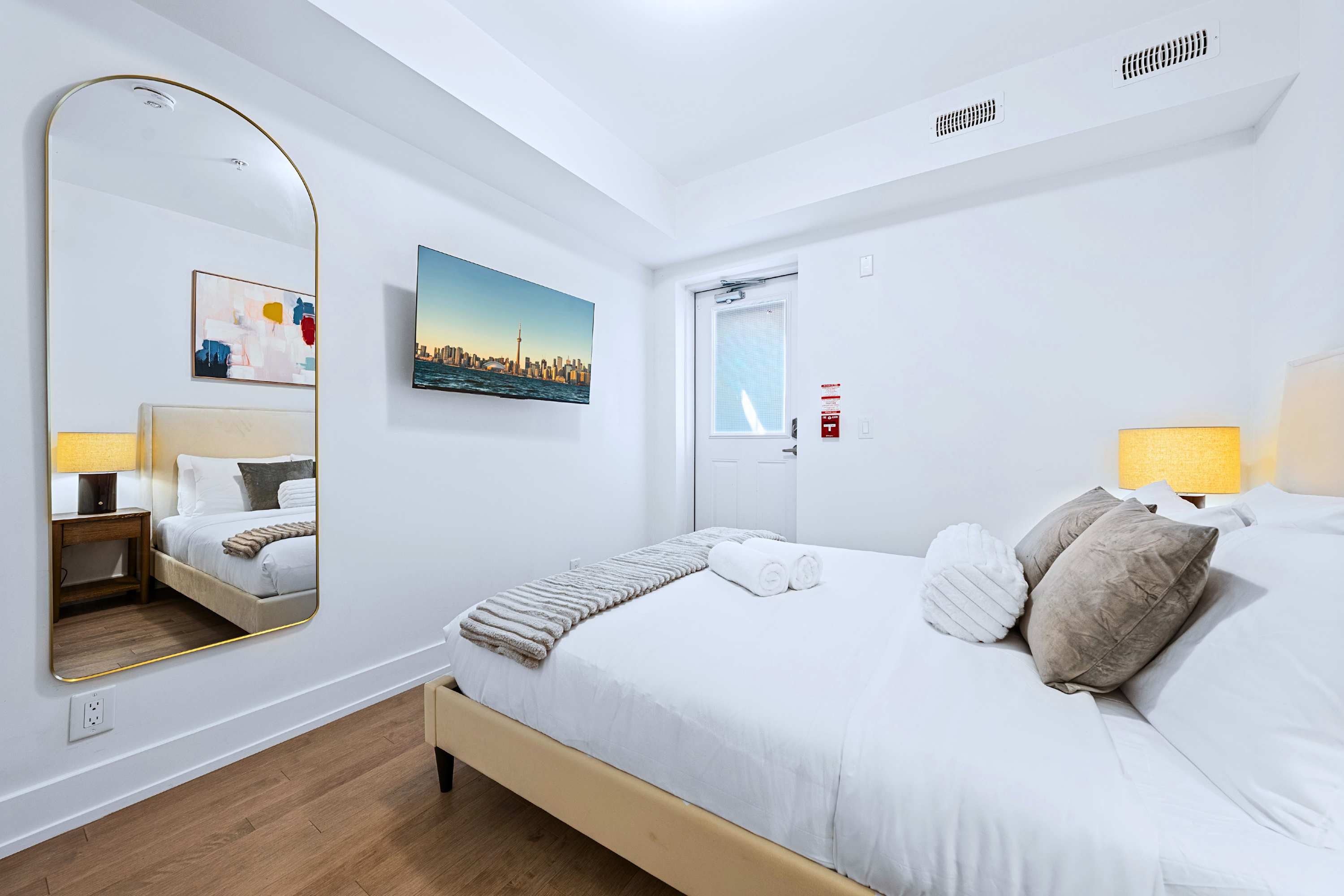 Westend Suite Near High Park Bloor West | Photo 38