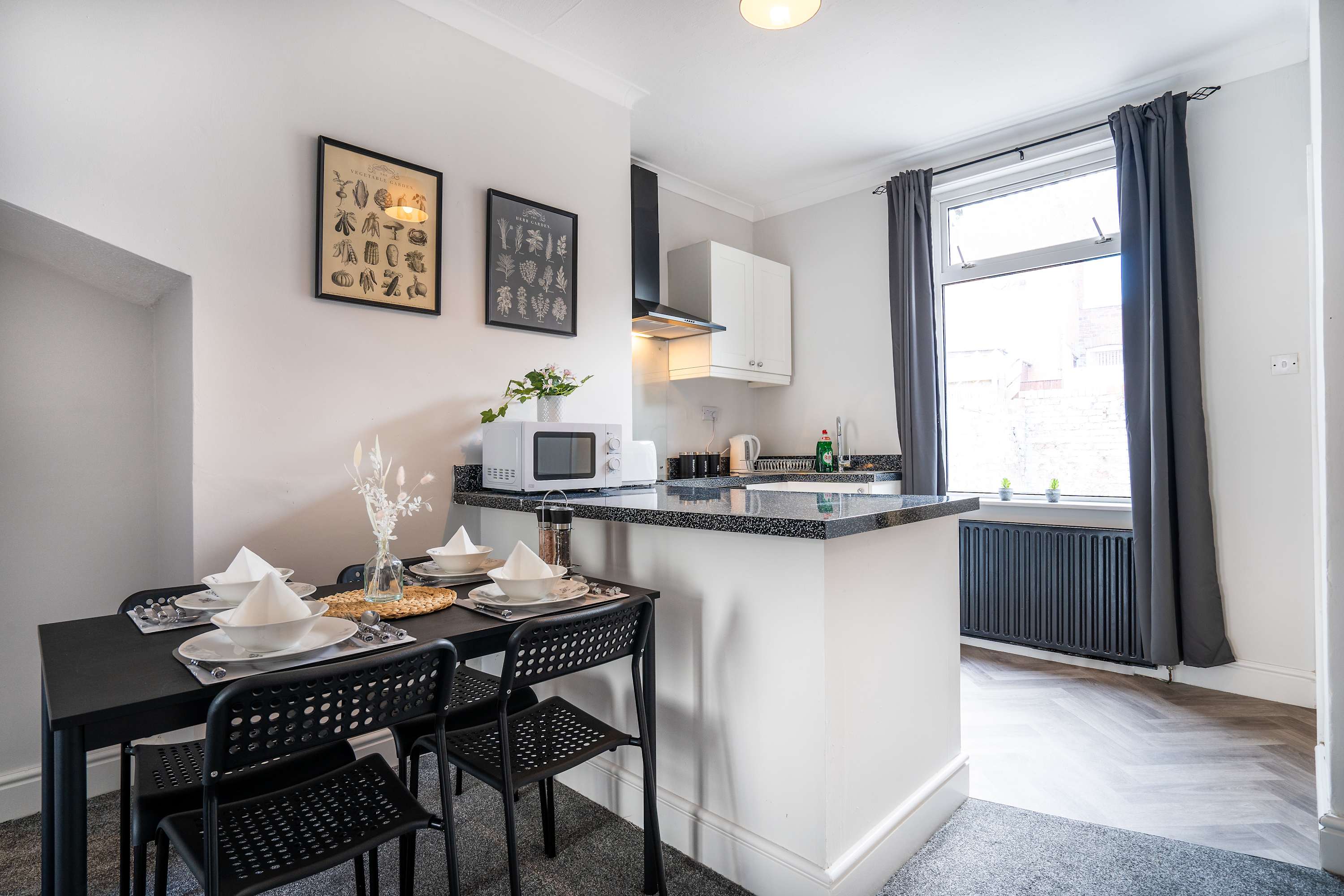 Stylish House In Bishop Auckland, Wifi & Parking