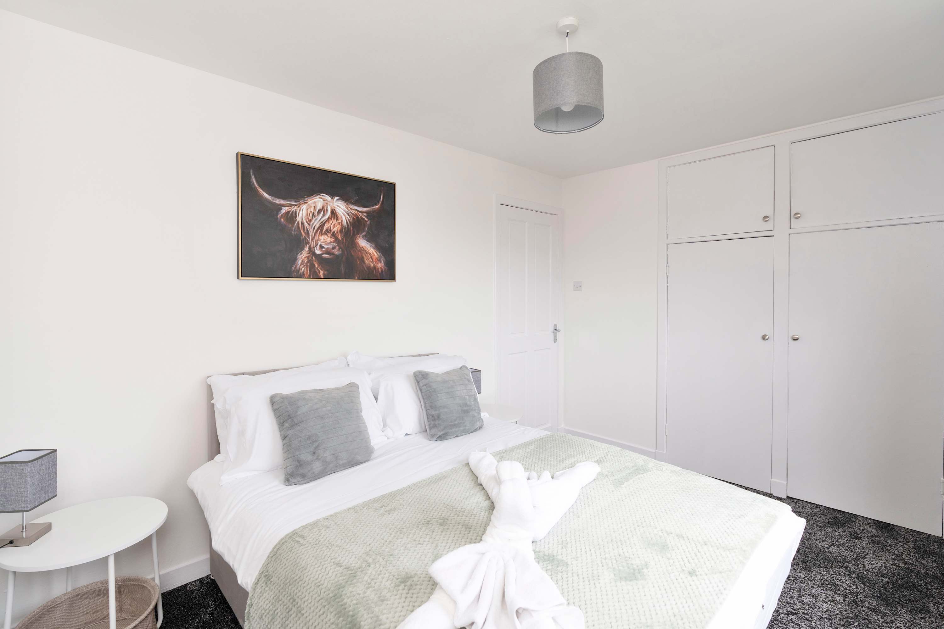 Contractor Friendly Hawick Apt, Parking, Sleeps 5 in Brougham Place 17 TD9 9JU - Property image 7 - VivreStays
